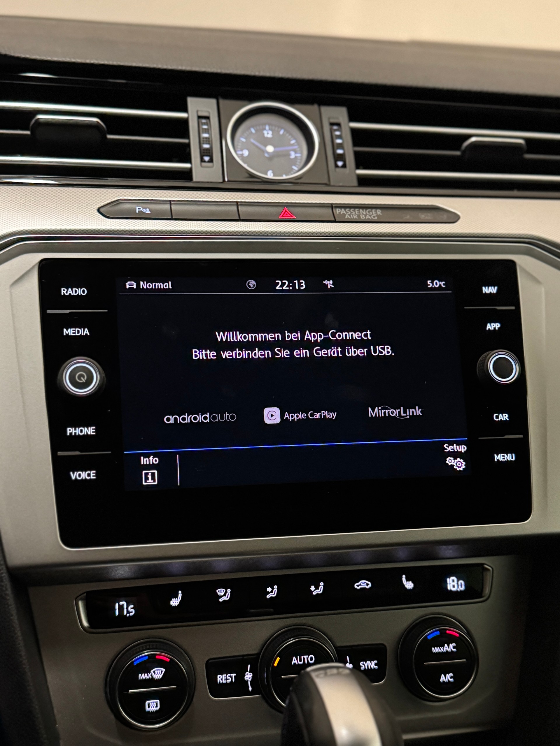 VW Passat Variant 2.0 TDI BMT Comfortline DSG-image-13
