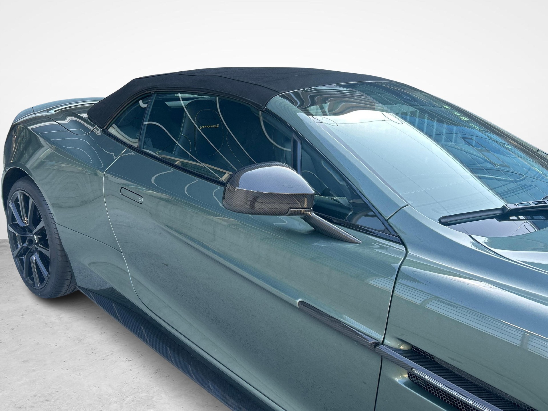 ASTON MARTIN Vanquish S Volante 6.0 V12-image-34