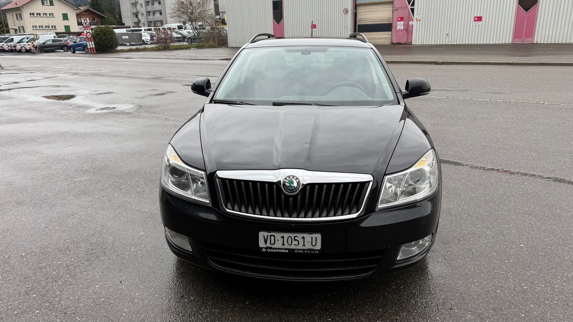 SKODA Octavia Combi 1.8 TSI Ambition 4x4-image-1