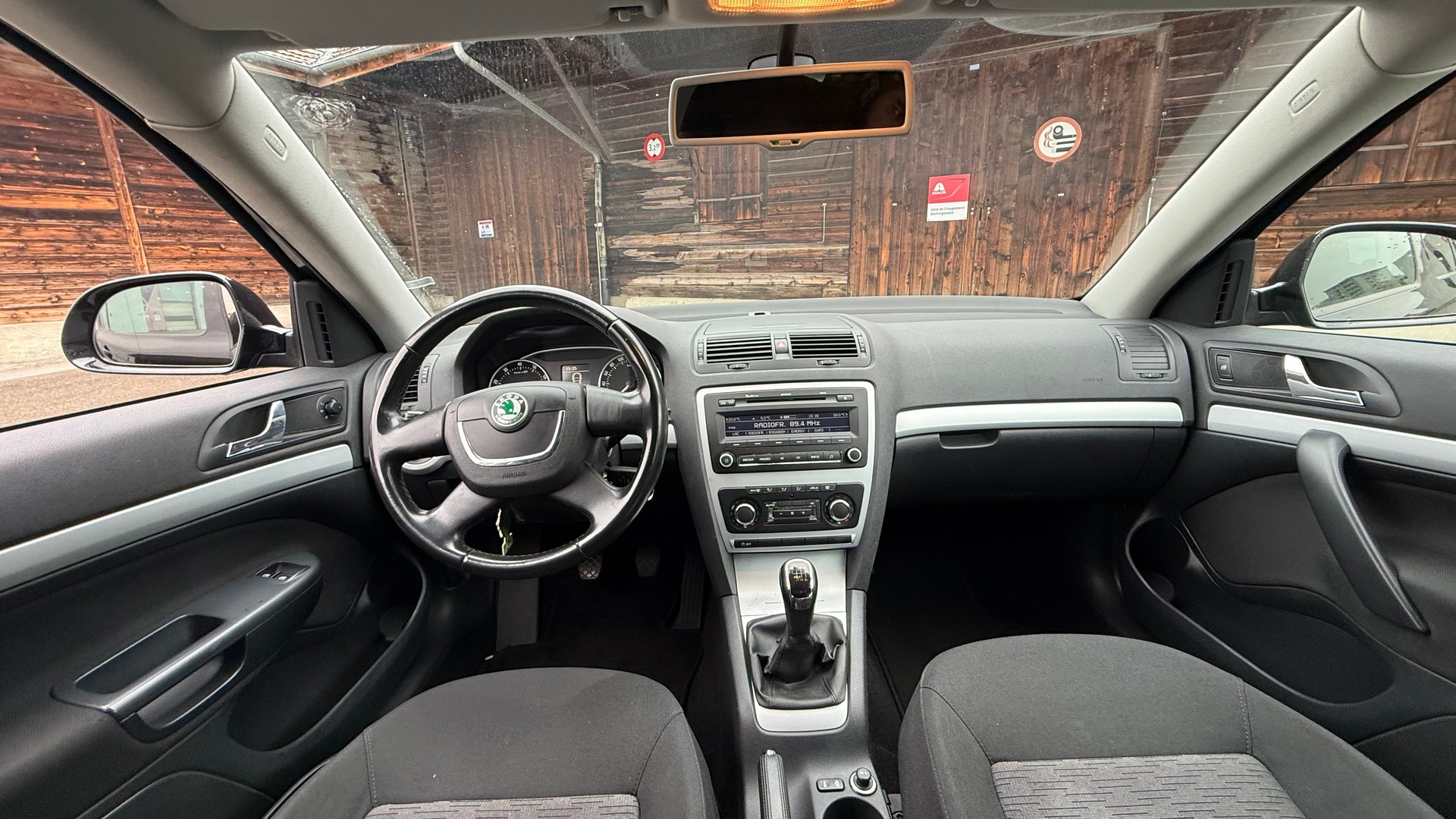 SKODA Octavia Combi 1.8 TSI Ambition 4x4-image-10