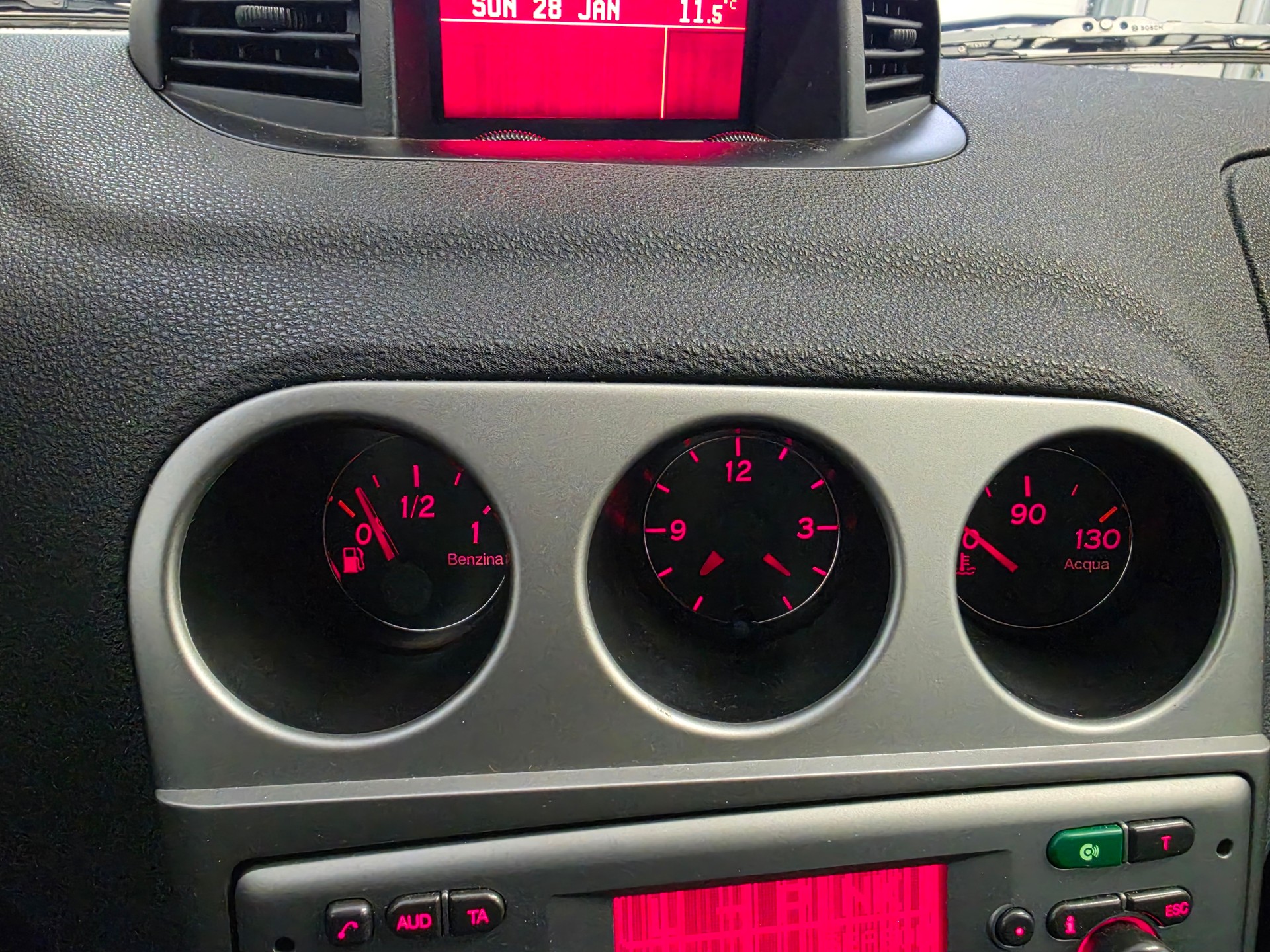 ALFA ROMEO 156 3.2 V6 GTA-image-8
