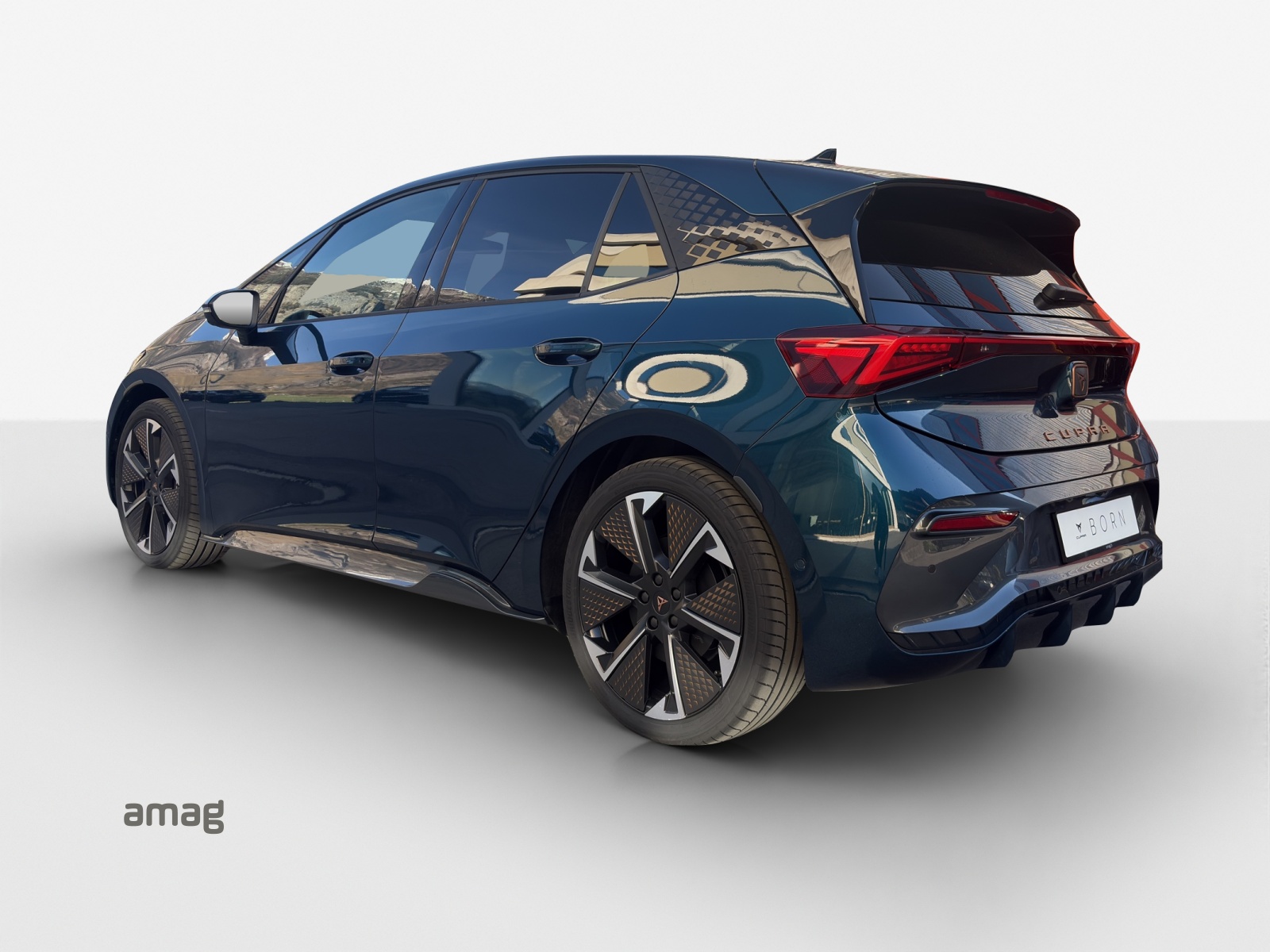 CUPRA Born 79 kWh e-Boost-showroom-element-2