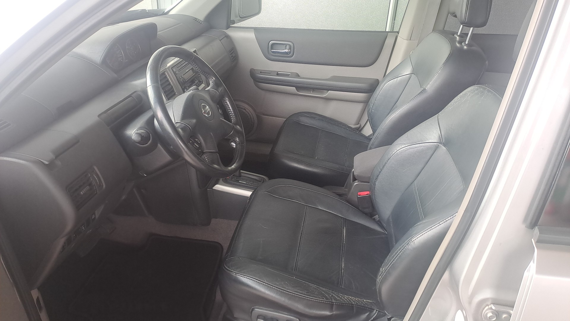NISSAN X-Trail 2.5 16V SE 4WD-image-12