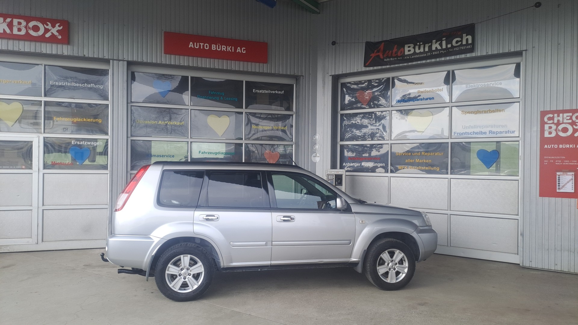 NISSAN X-Trail 2.5 16V SE 4WD-image-4