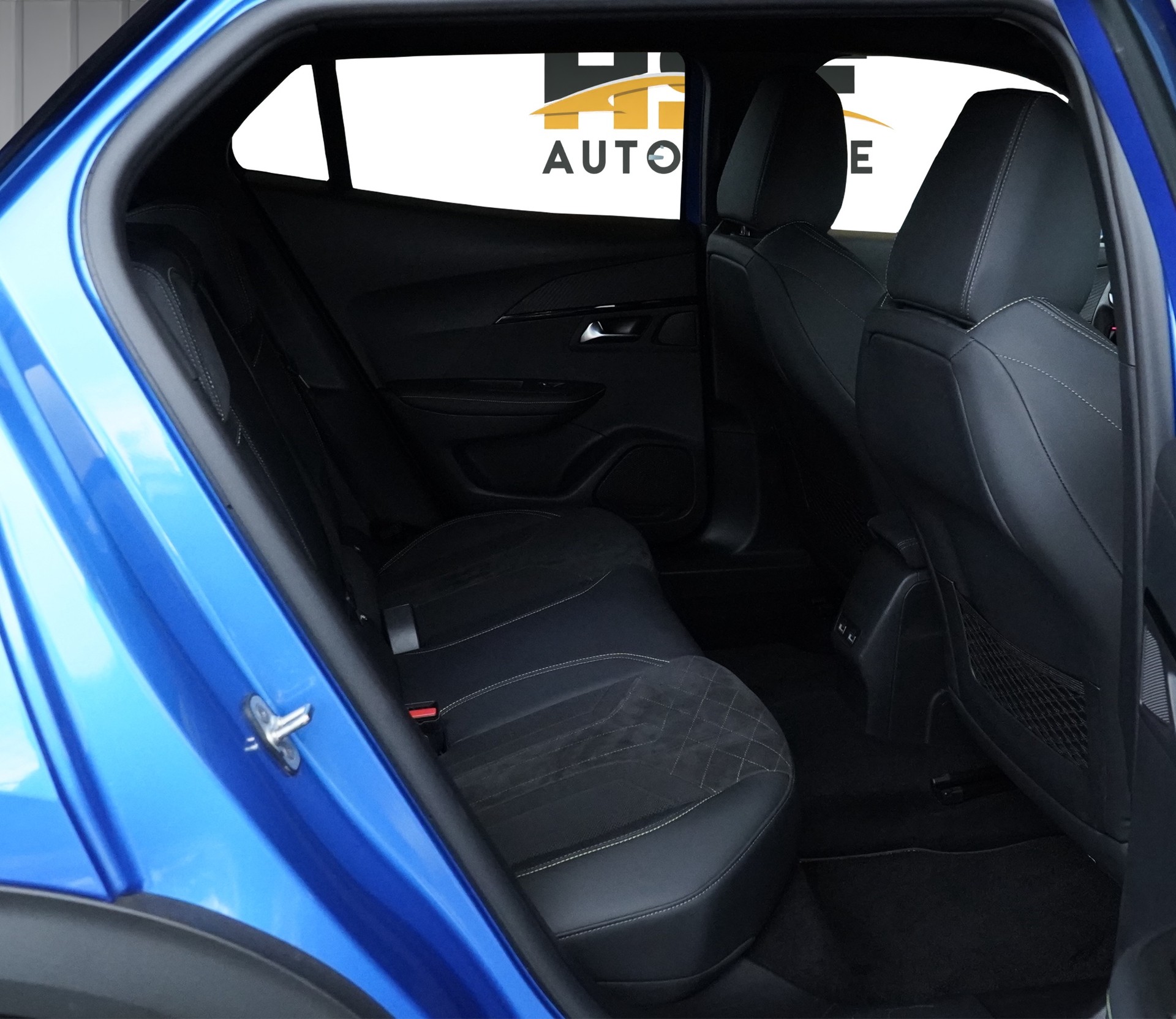 PEUGEOT 2008 1.2 PureTech GT Pack EAT8 *CH Fahrzeug & AHK-1200*-image-16