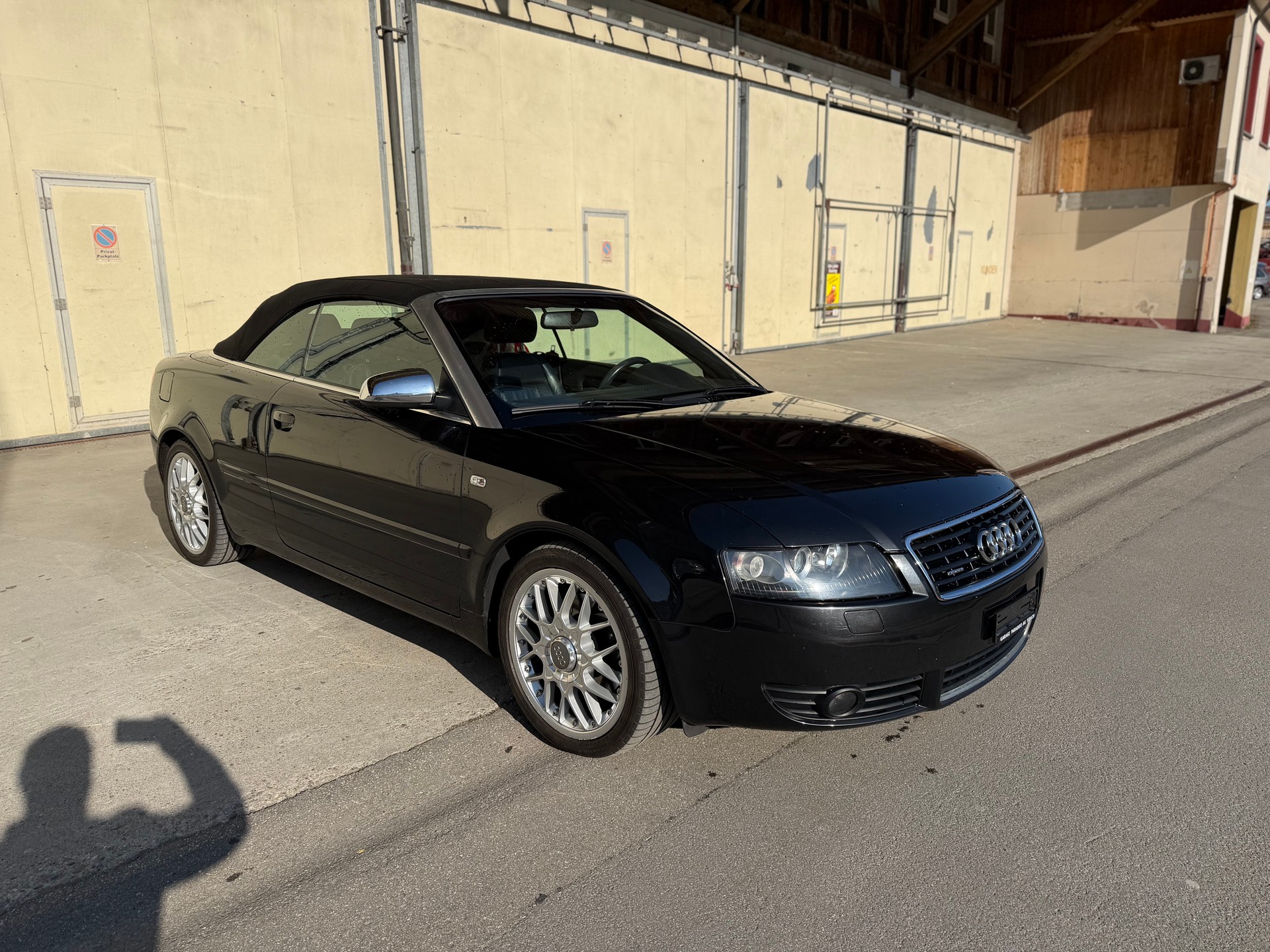 AUDI A4 Cabriolet 3.0 quattro-image-1