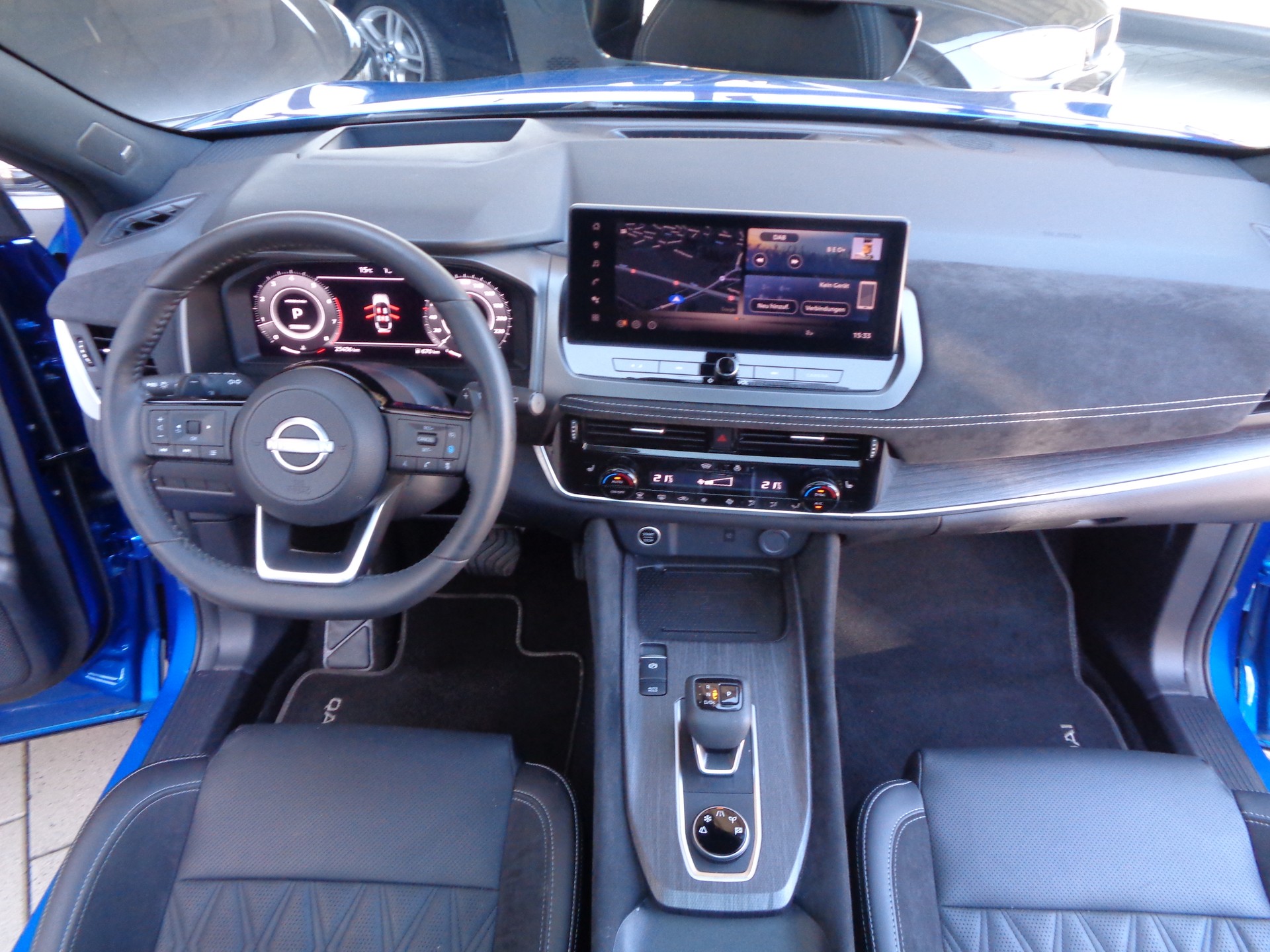 NISSAN Qashqai 1.3 DIG-T MHEV Tekna+ Xtronic 4x4-image-7