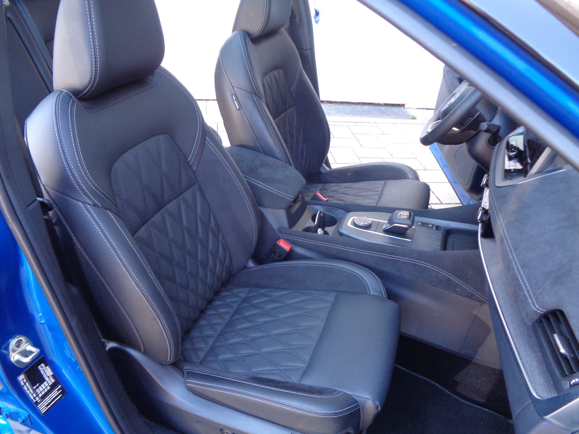 NISSAN Qashqai 1.3 DIG-T MHEV Tekna+ Xtronic 4x4-image-9