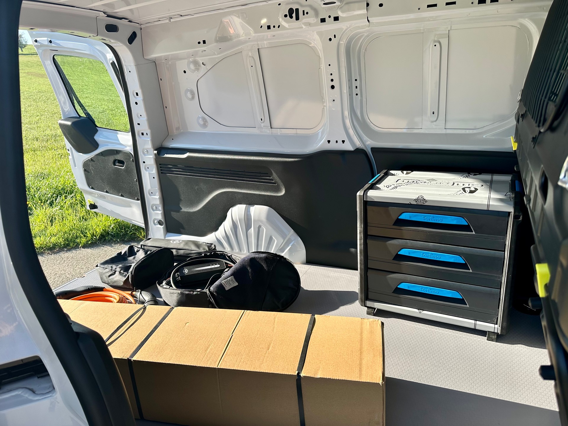 TOYOTA Proace City Van EV 50 kWh Active Long L2-image-13