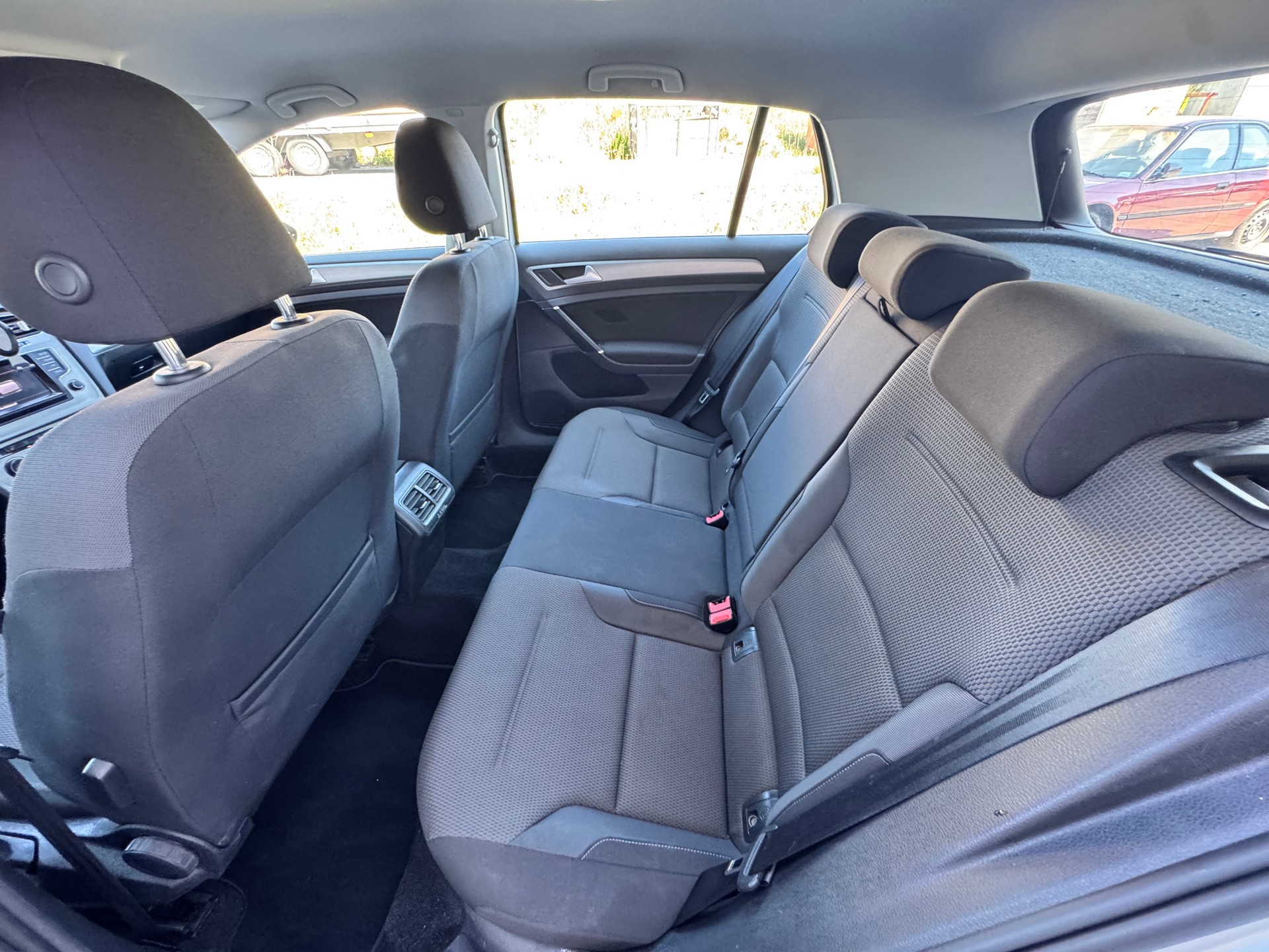 VW Golf 1.6 TDI Comfortline 4Motion-image-6