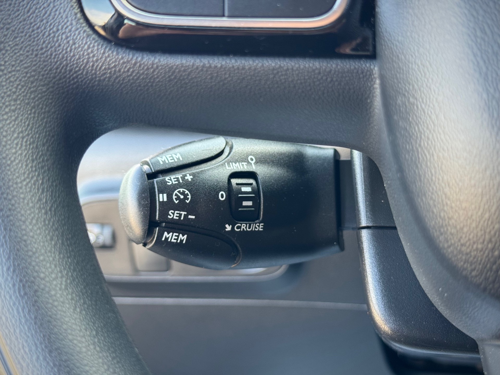 CITROEN C3 1.2i PureTech You! - Véhicule Suisse (CH)-image-12