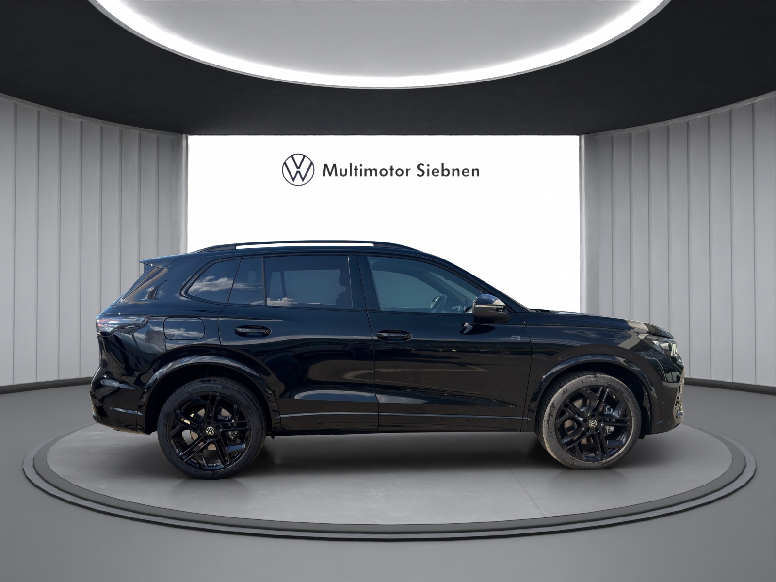 VW Tiguan 2.0 TSI DSG R-Line Plus 4Motion-image-5