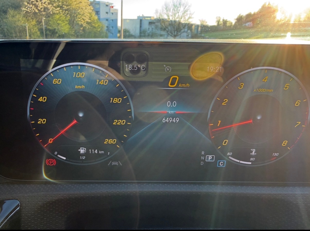 MERCEDES-BENZ A 200 Progressive-image-3
