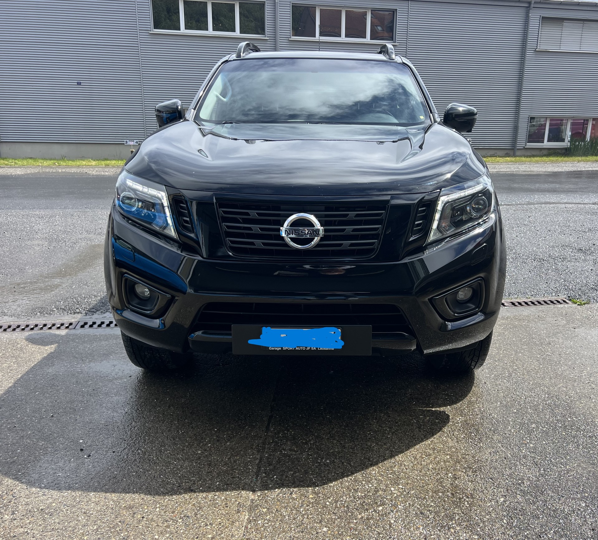 NISSAN NAVARA N-Guard-image-2