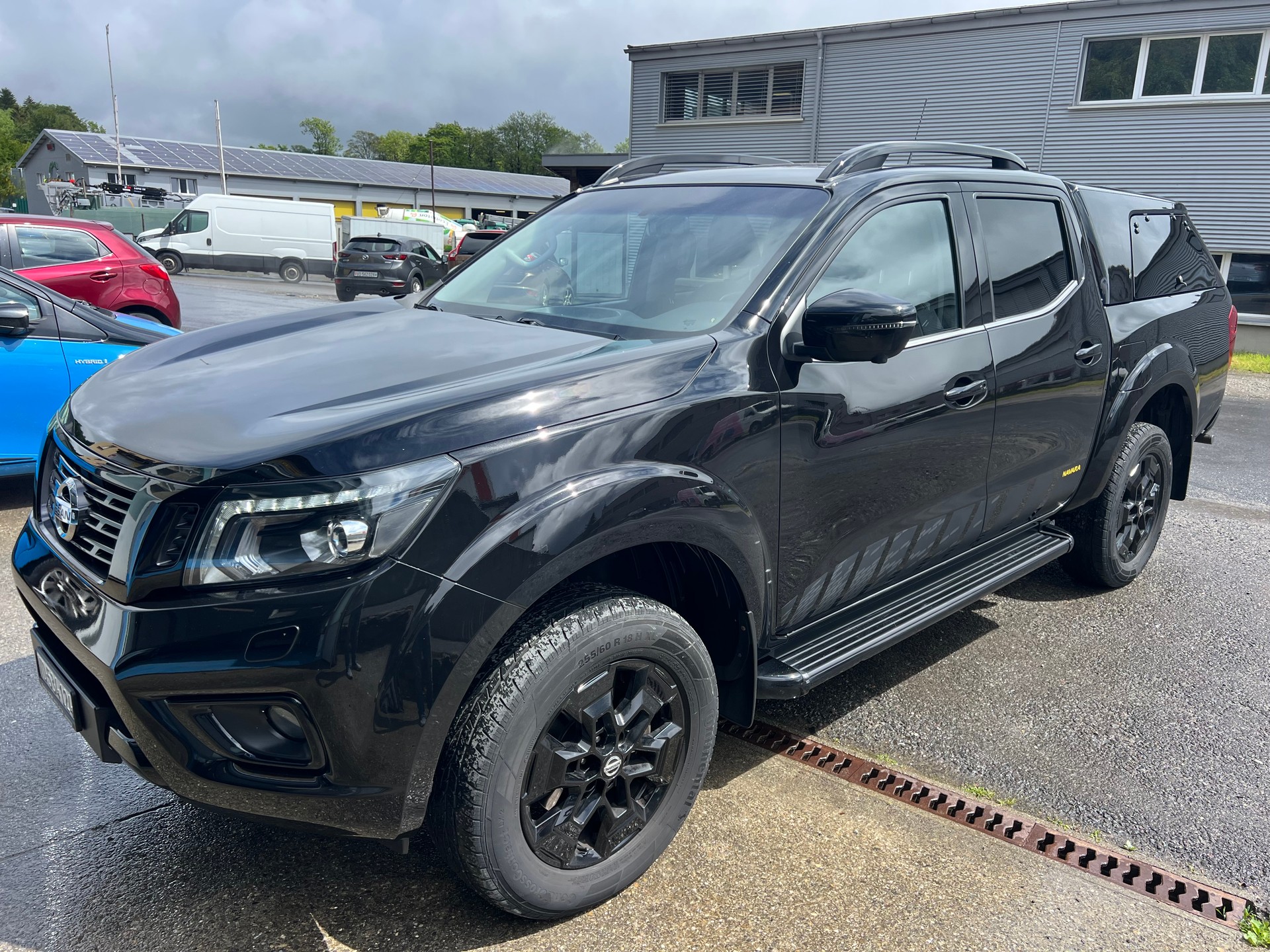 NISSAN NAVARA N-Guard-image-1