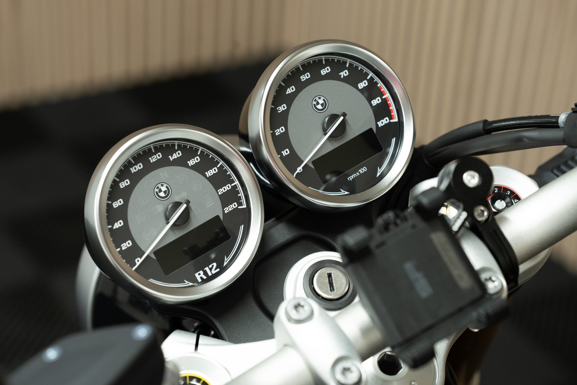BMW R 12 nineT A2-image-2