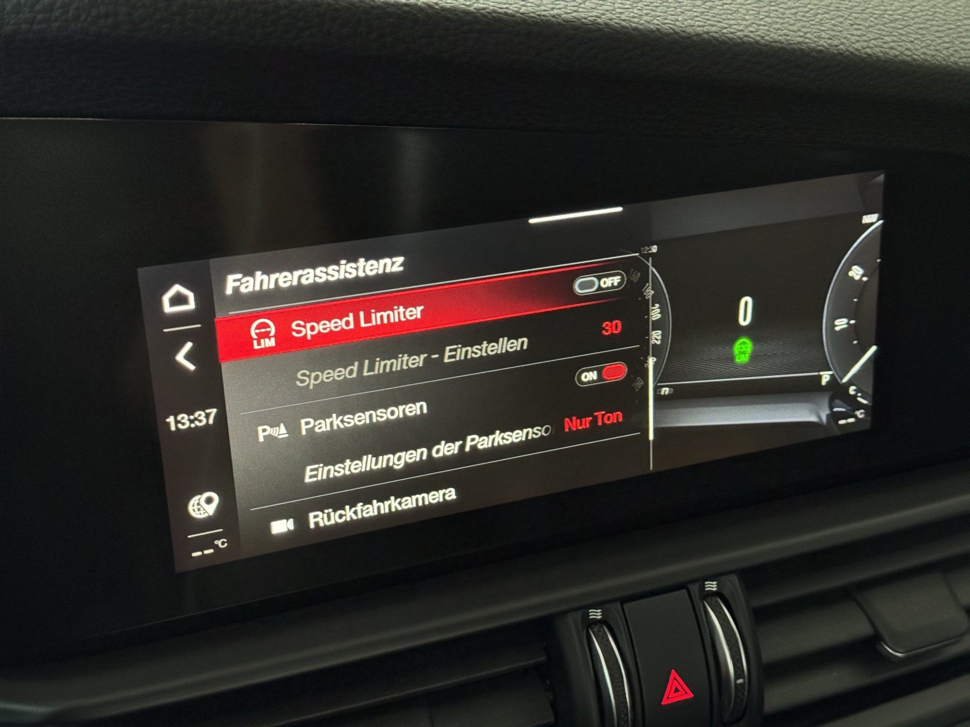 ALFA ROMEO Giulia 2.0 Veloce Q4 AT8 "Navi-Leder-RF.-Kamera"-image-19