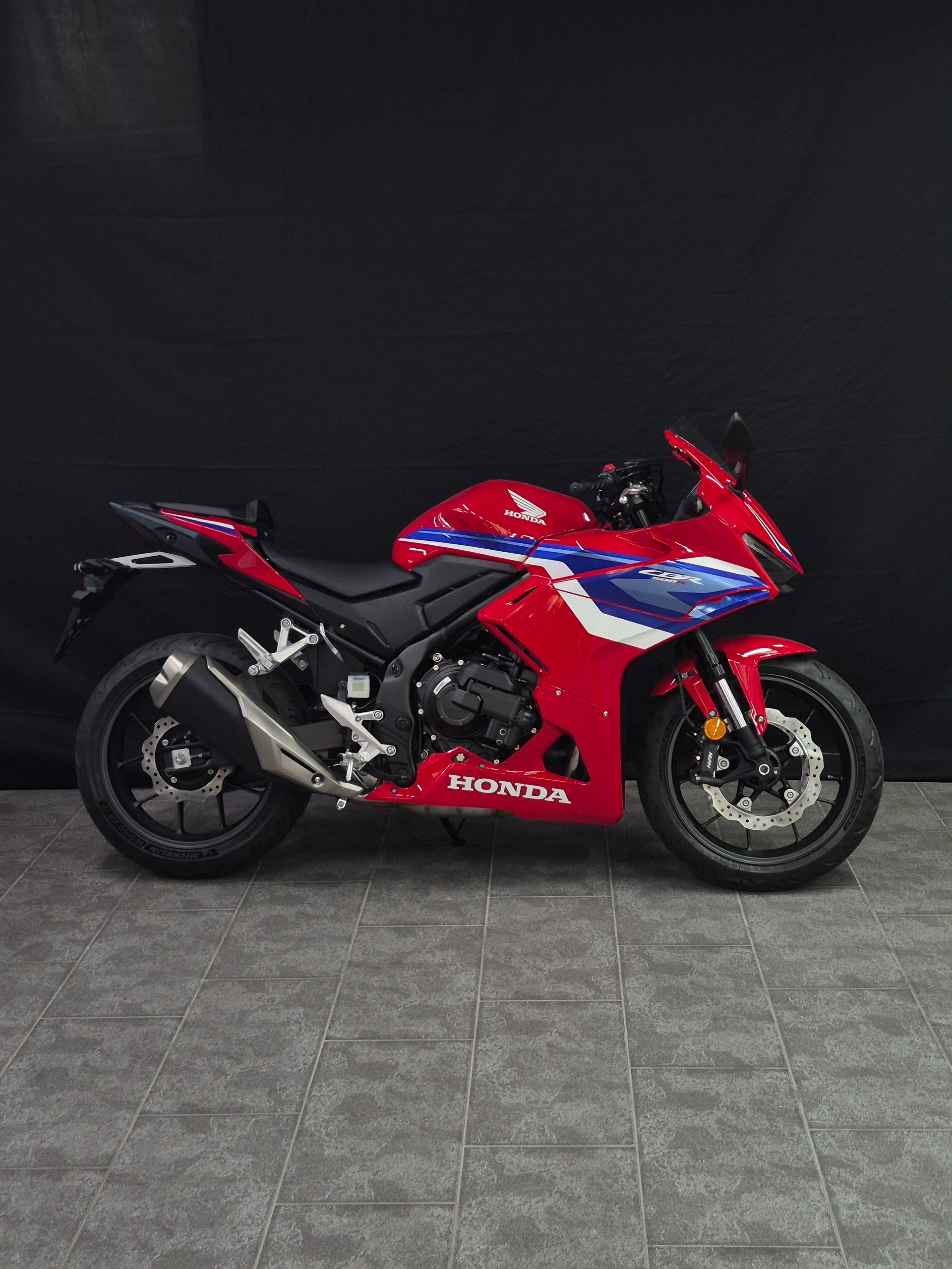 HONDA CBR 500 R (35kW)-image-4