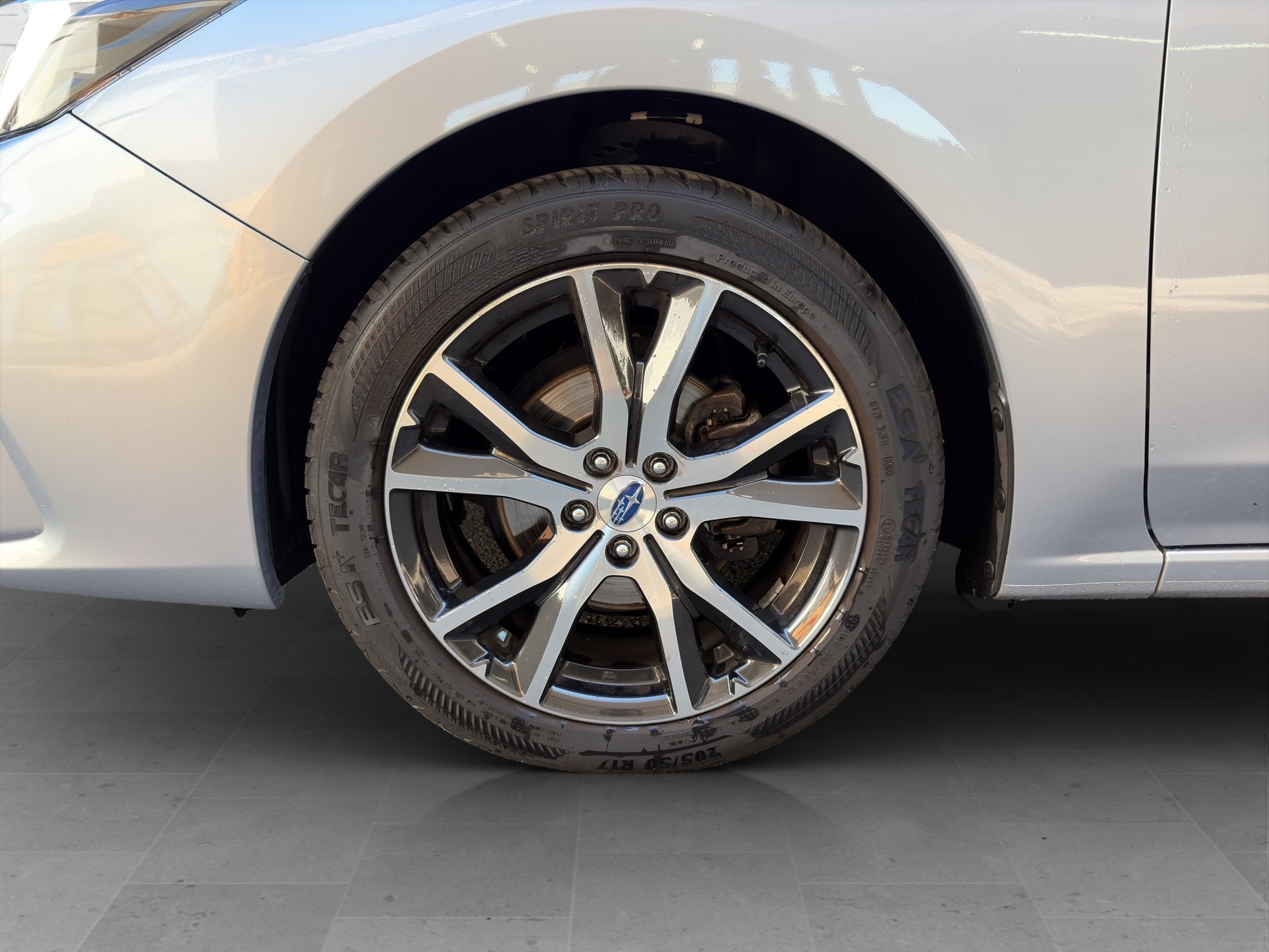 SUBARU Impreza 2.0 Swiss Plus AWD Lineartronic-image-9