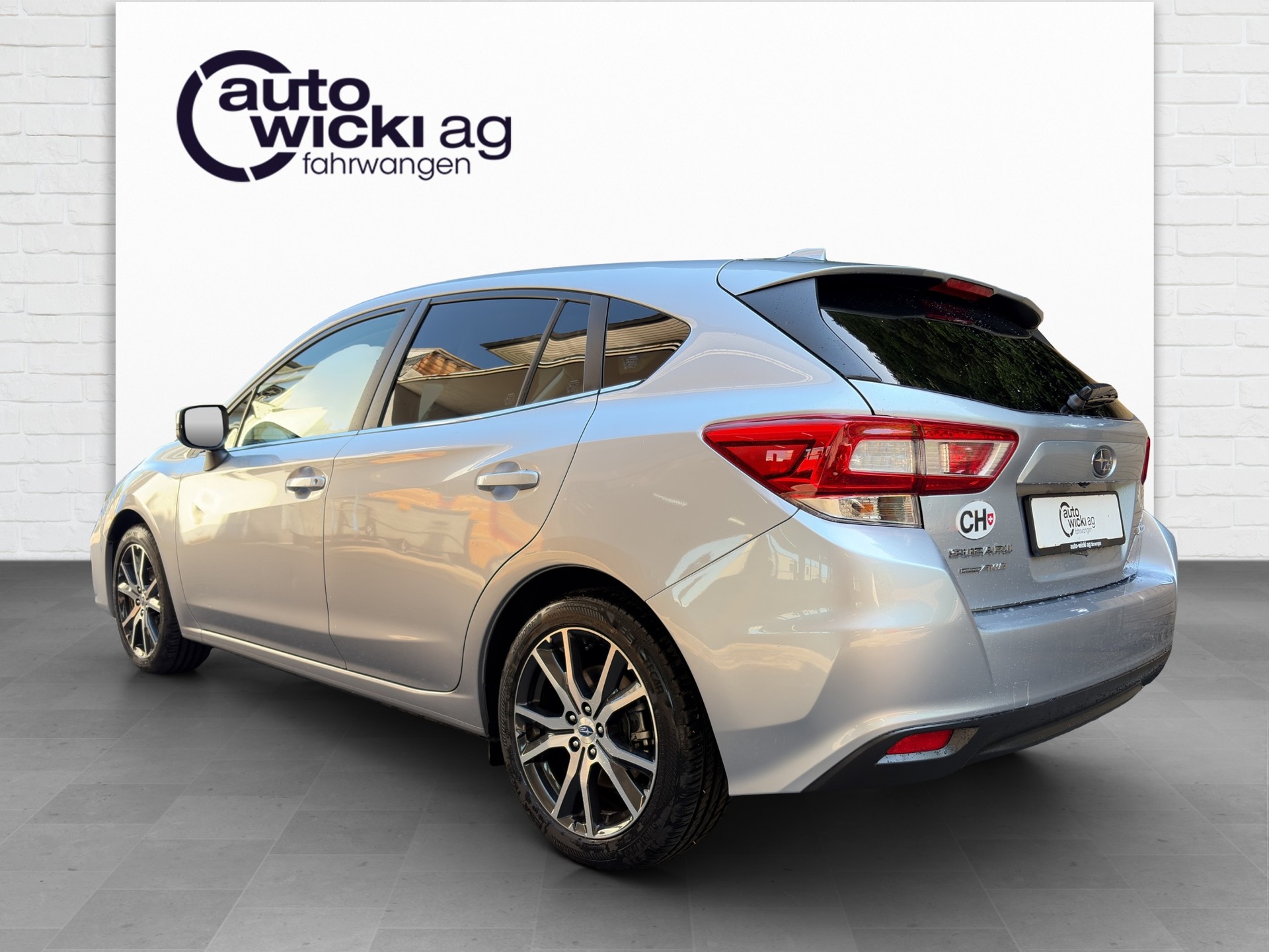 SUBARU Impreza 2.0 Swiss Plus AWD Lineartronic-showroom-element-1