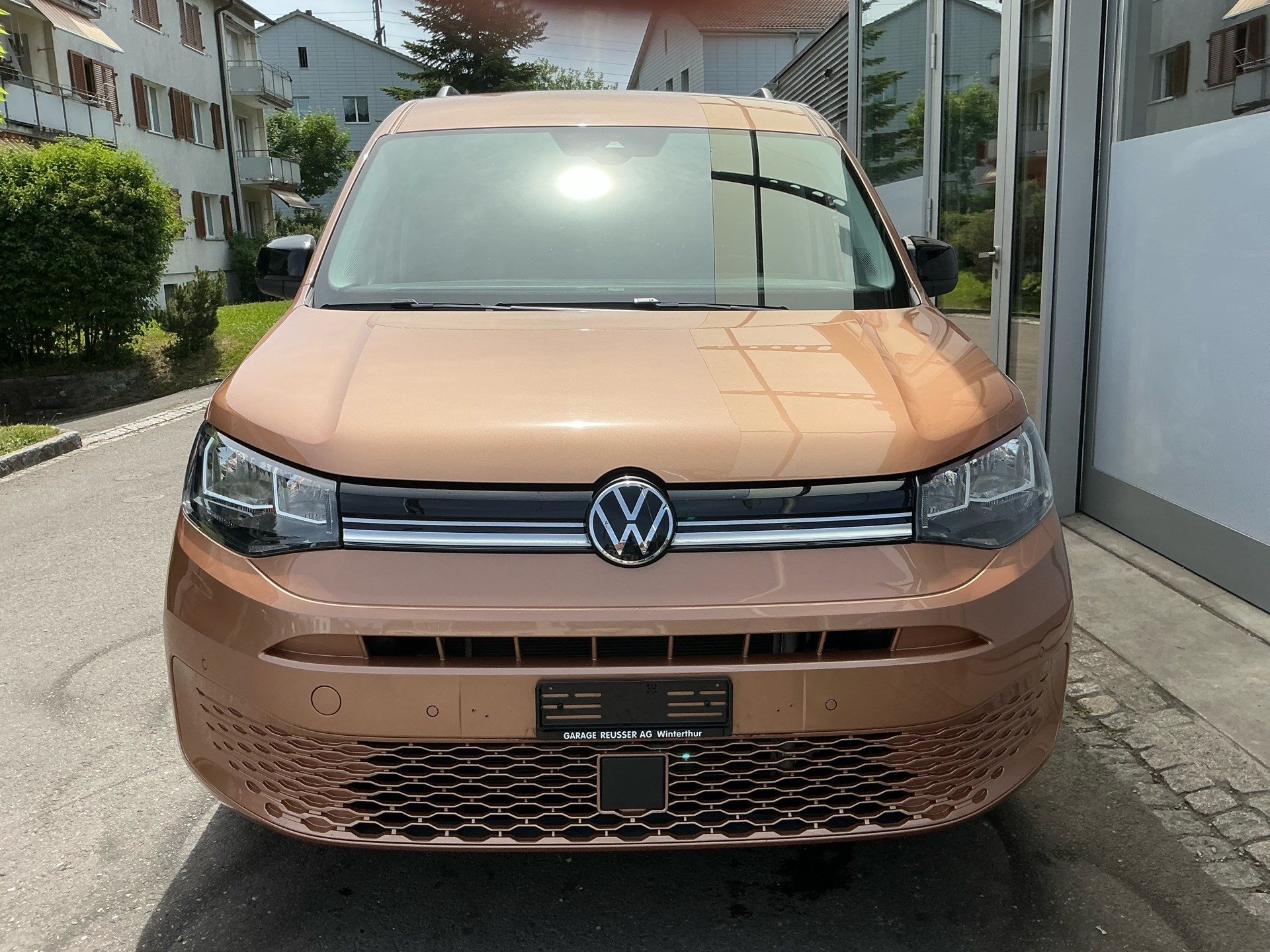 VW Caddy 2.0 TDI DSG LIFE *** NAVI DISCOVER & RÜCKFAHRKAMERA ***-image-1