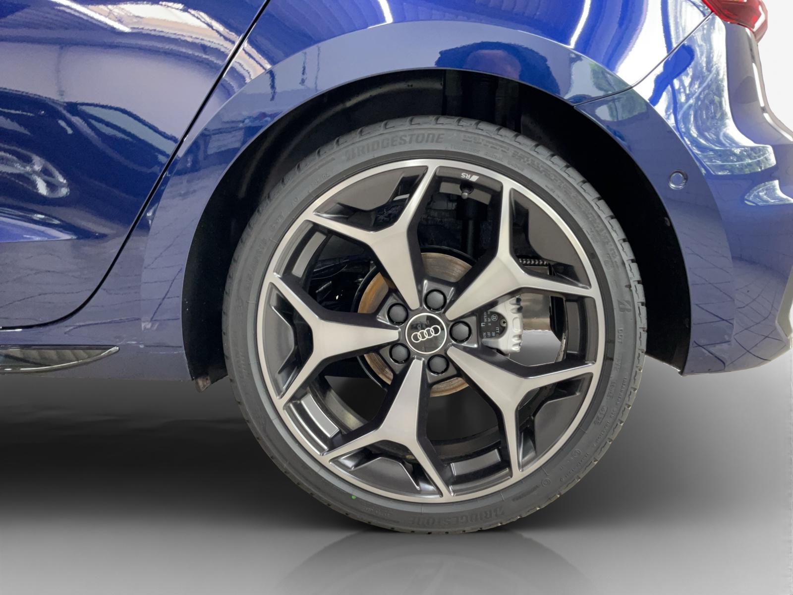 AUDI A1 Sportback 30 TFSI S Line Attraction S-tronic-image-13