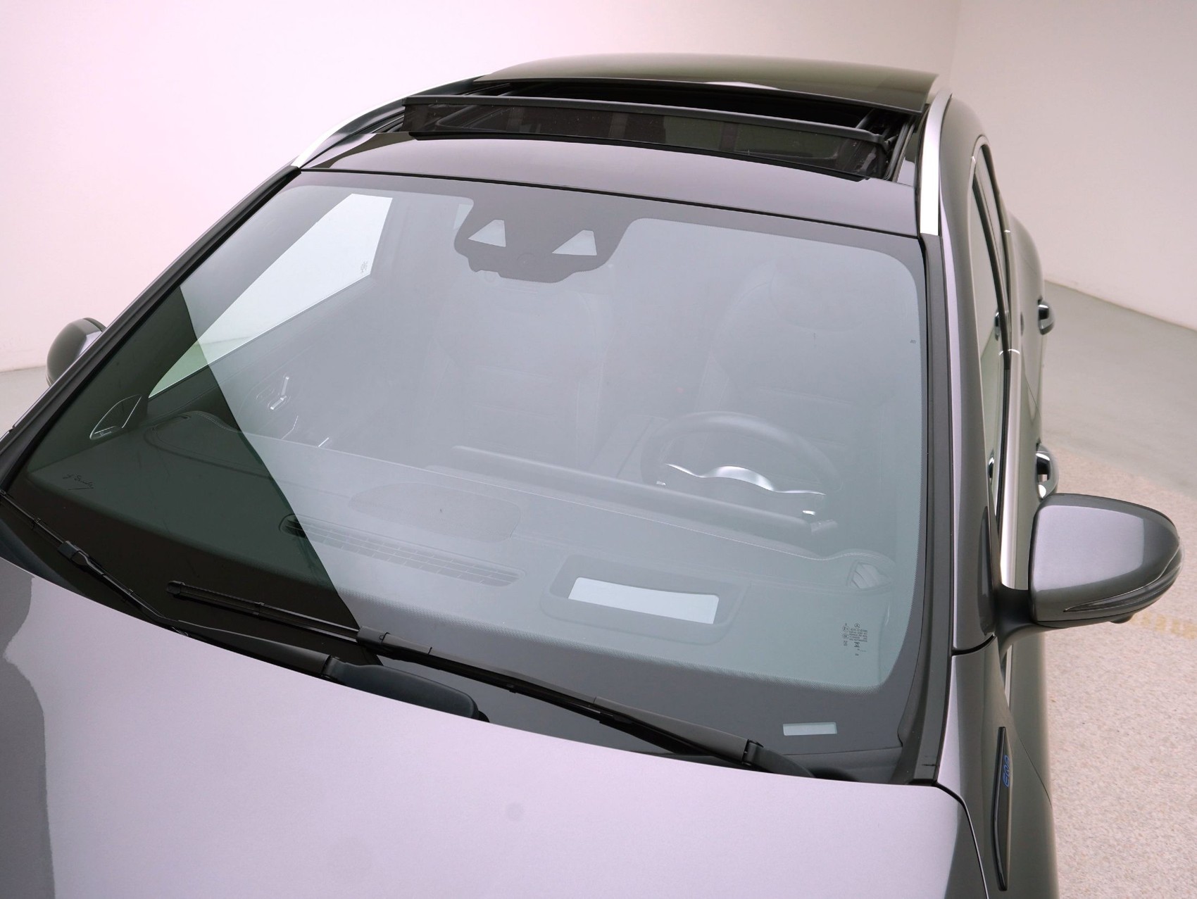 MERCEDES-BENZ EQA 250 AMG Line-image-7