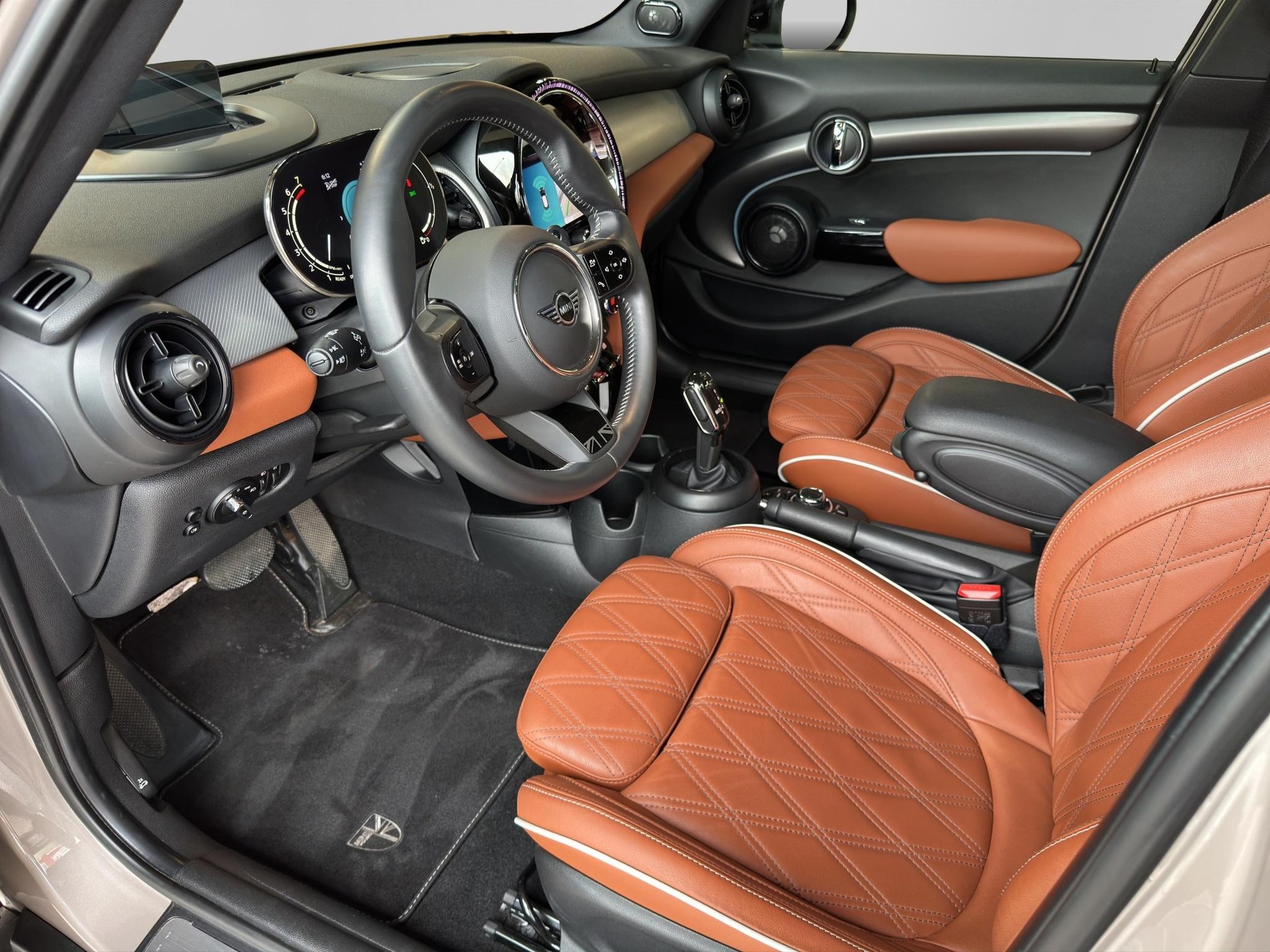 MINI Cooper S 5door-image-10