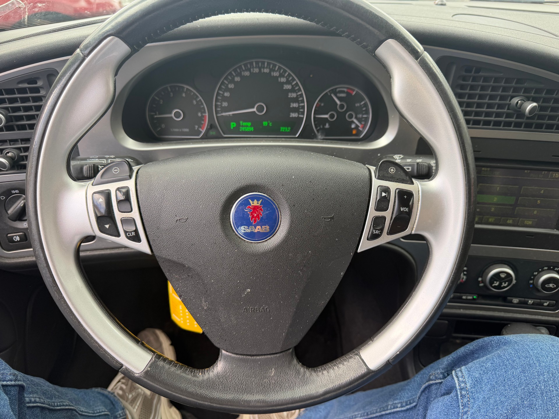 SAAB 9-5 2.0t Aero-image-6