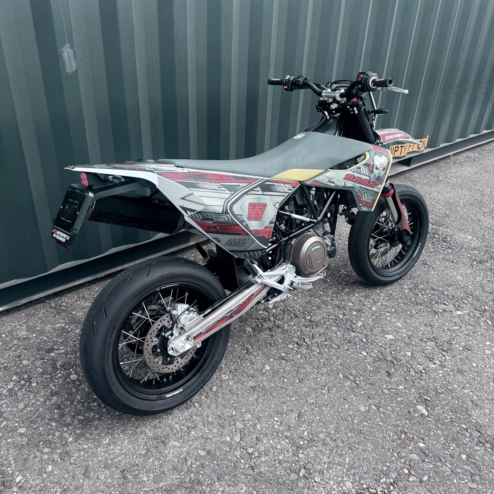 HUSQVARNA 701 Supermoto-image-6