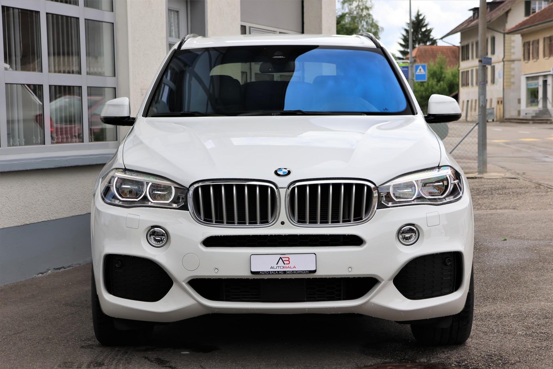 BMW X5 xDrive 40d Steptronic M-Sport 7 Plätzer + 3.5T AHK (CH)-showroom-element-1