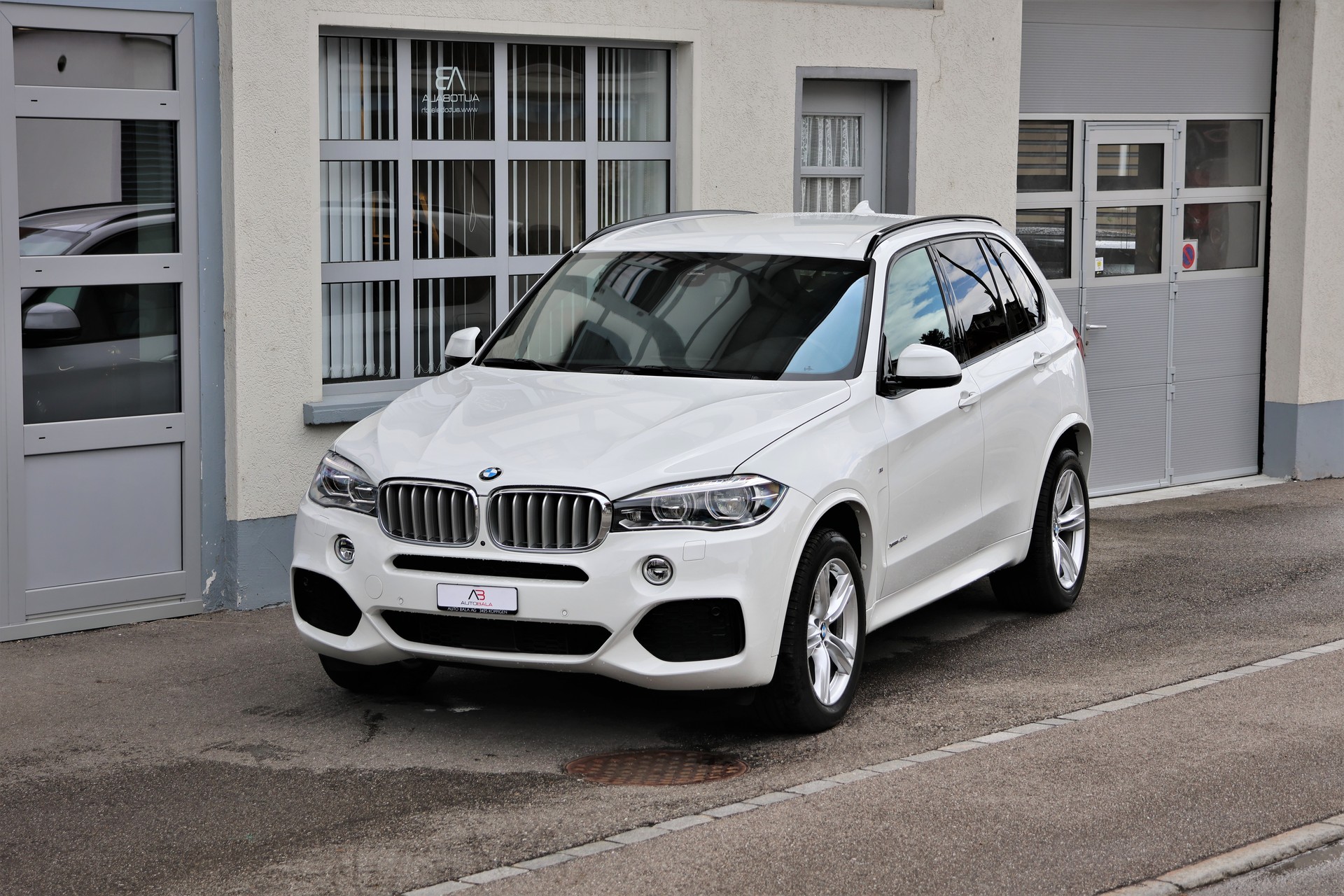 BMW X5 xDrive 40d Steptronic M-Sport 7 Plätzer + 3.5T AHK (CH)