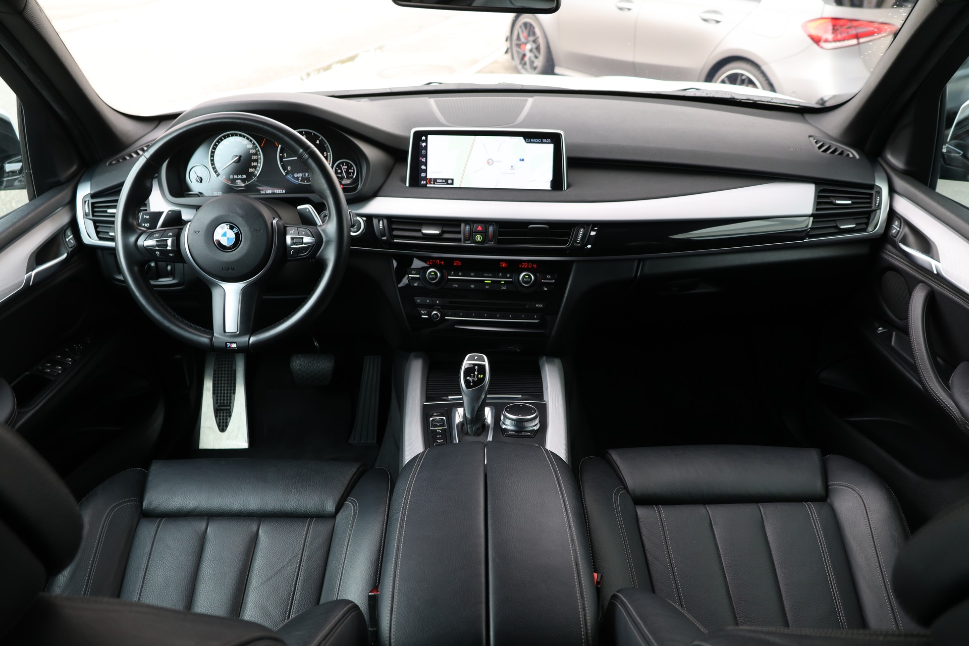 BMW X5 xDrive 40d Steptronic M-Sport 7 Plätzer + 3.5T AHK (CH)-image-14