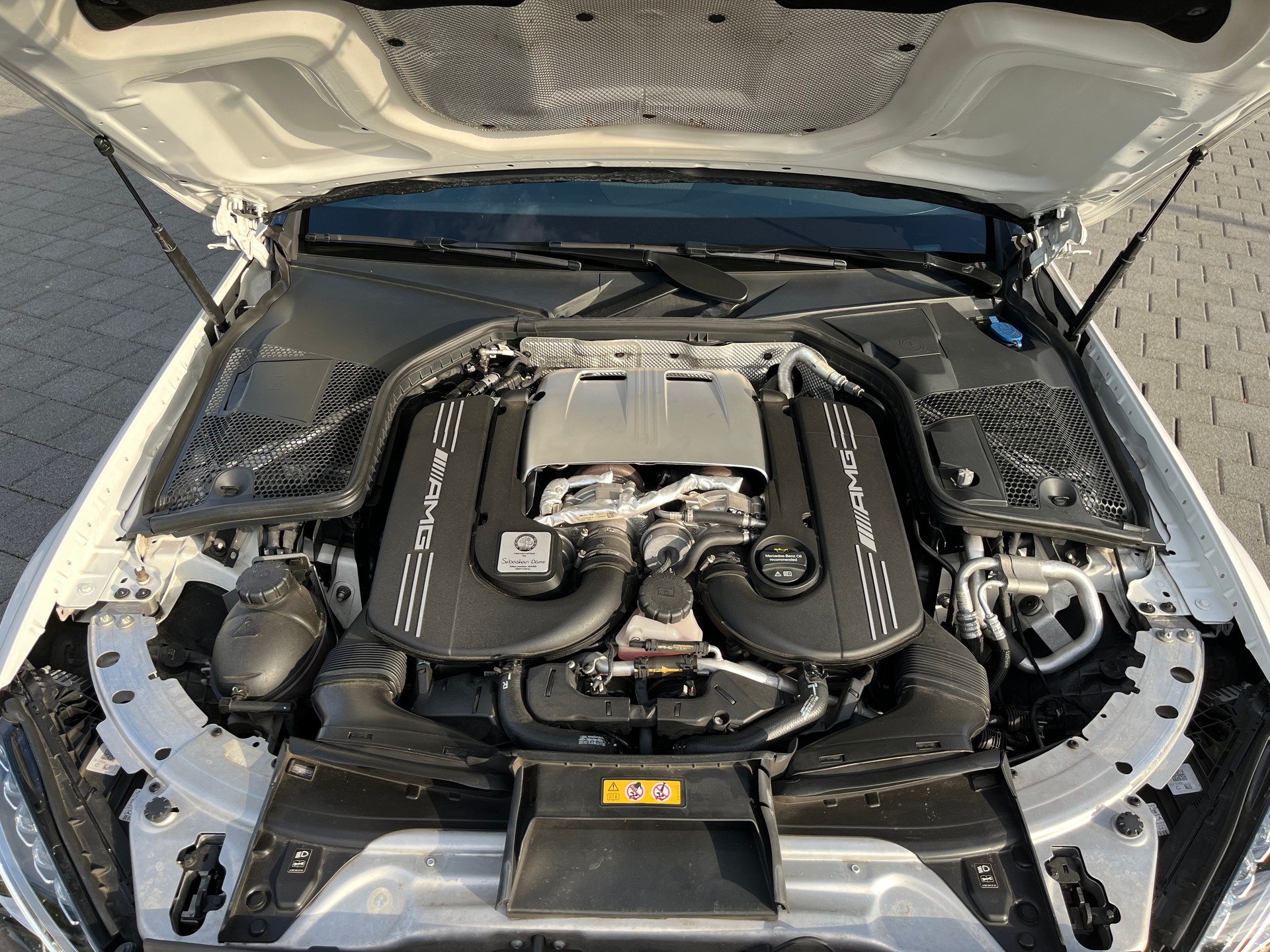 MERCEDES-BENZ C 63 S AMG-image-9