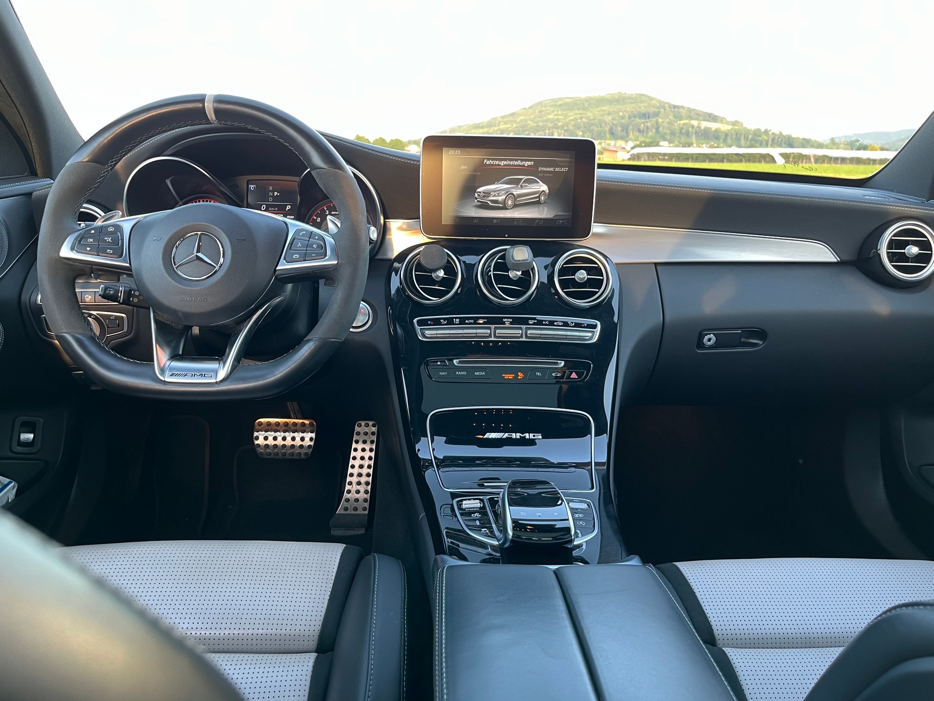 MERCEDES-BENZ C 63 S AMG-image-13