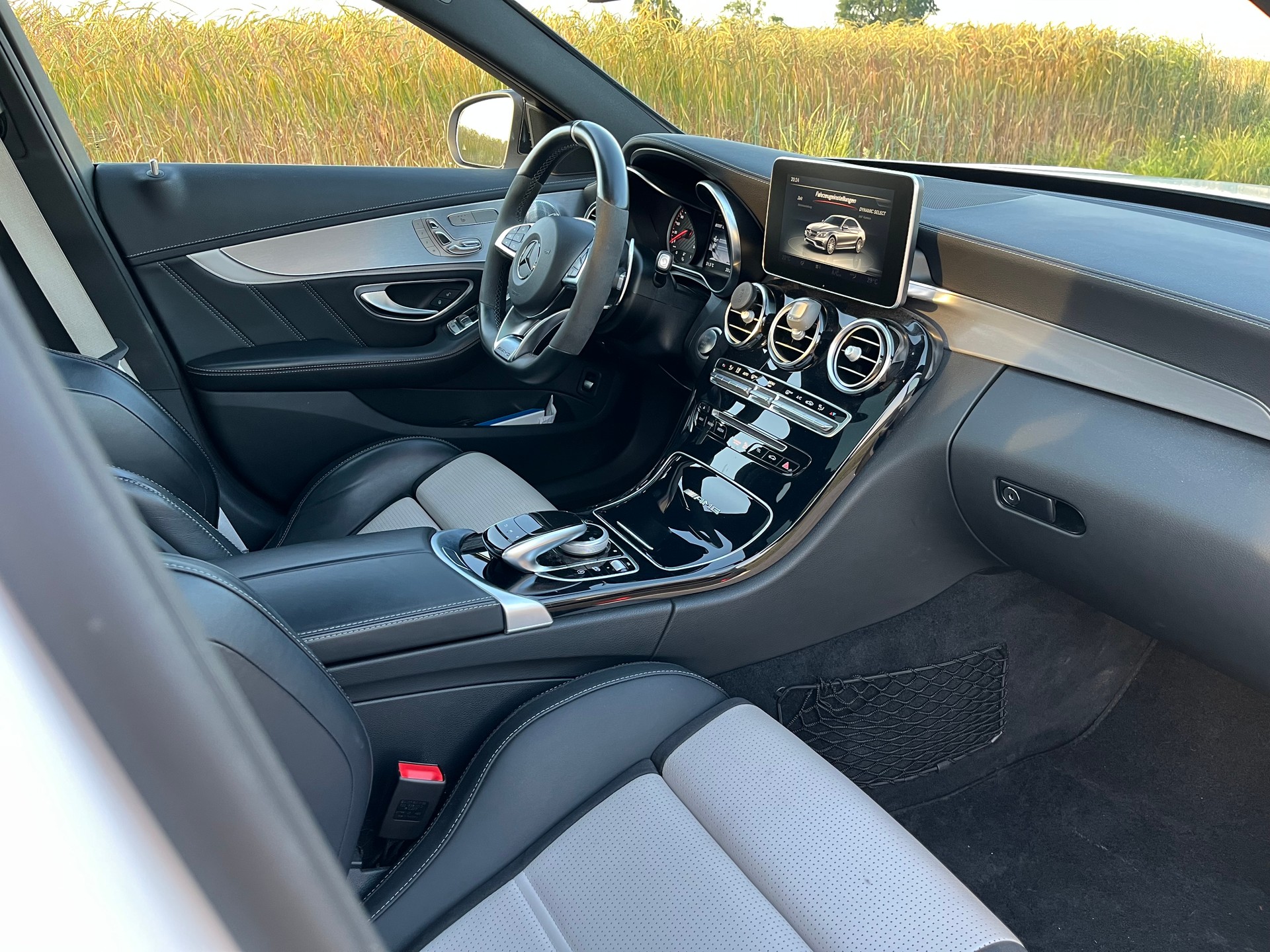 MERCEDES-BENZ C 63 S AMG-image-15
