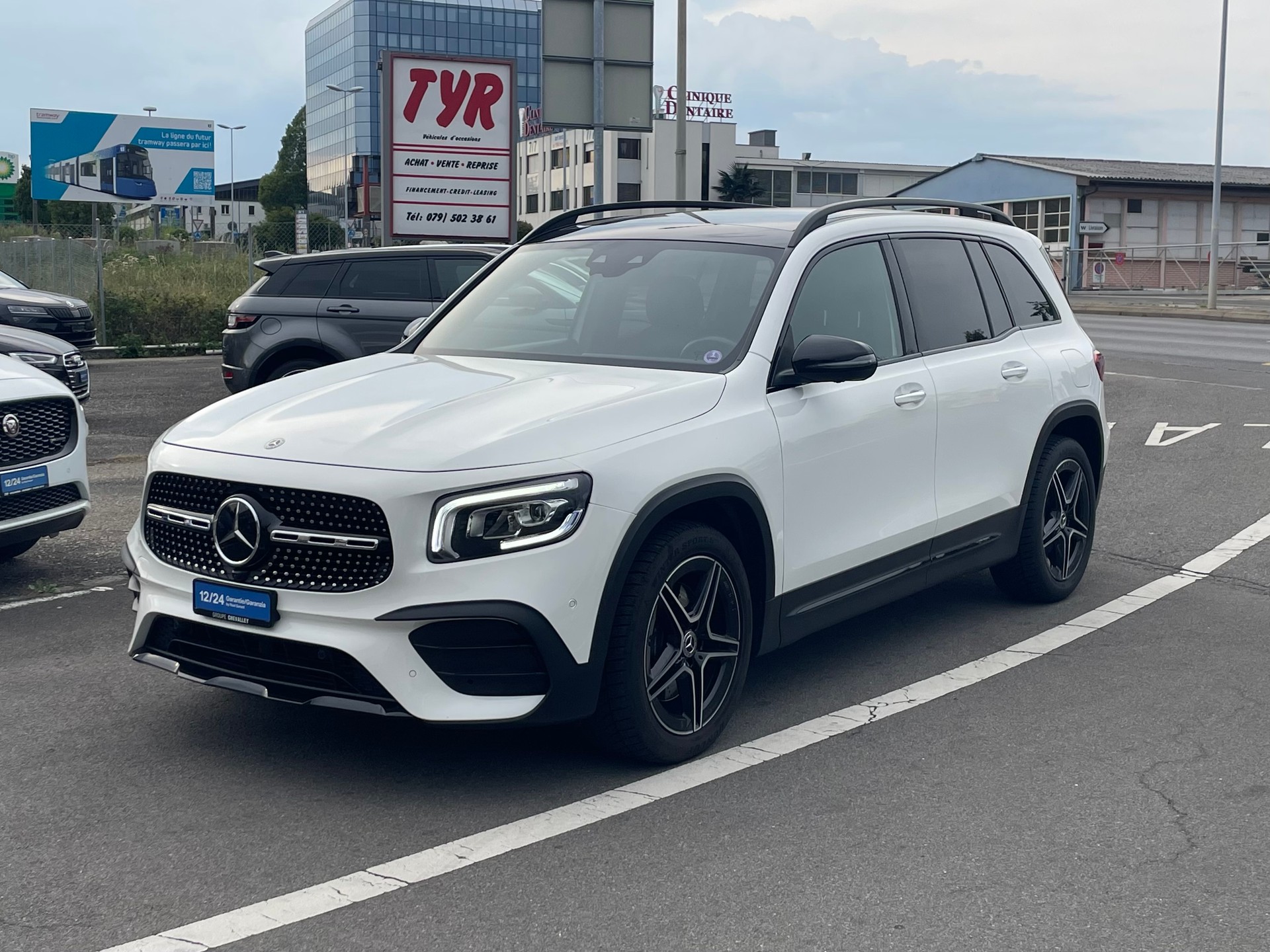 MERCEDES-BENZ GLB 250 4Matic AMG Line 8G-Tronic