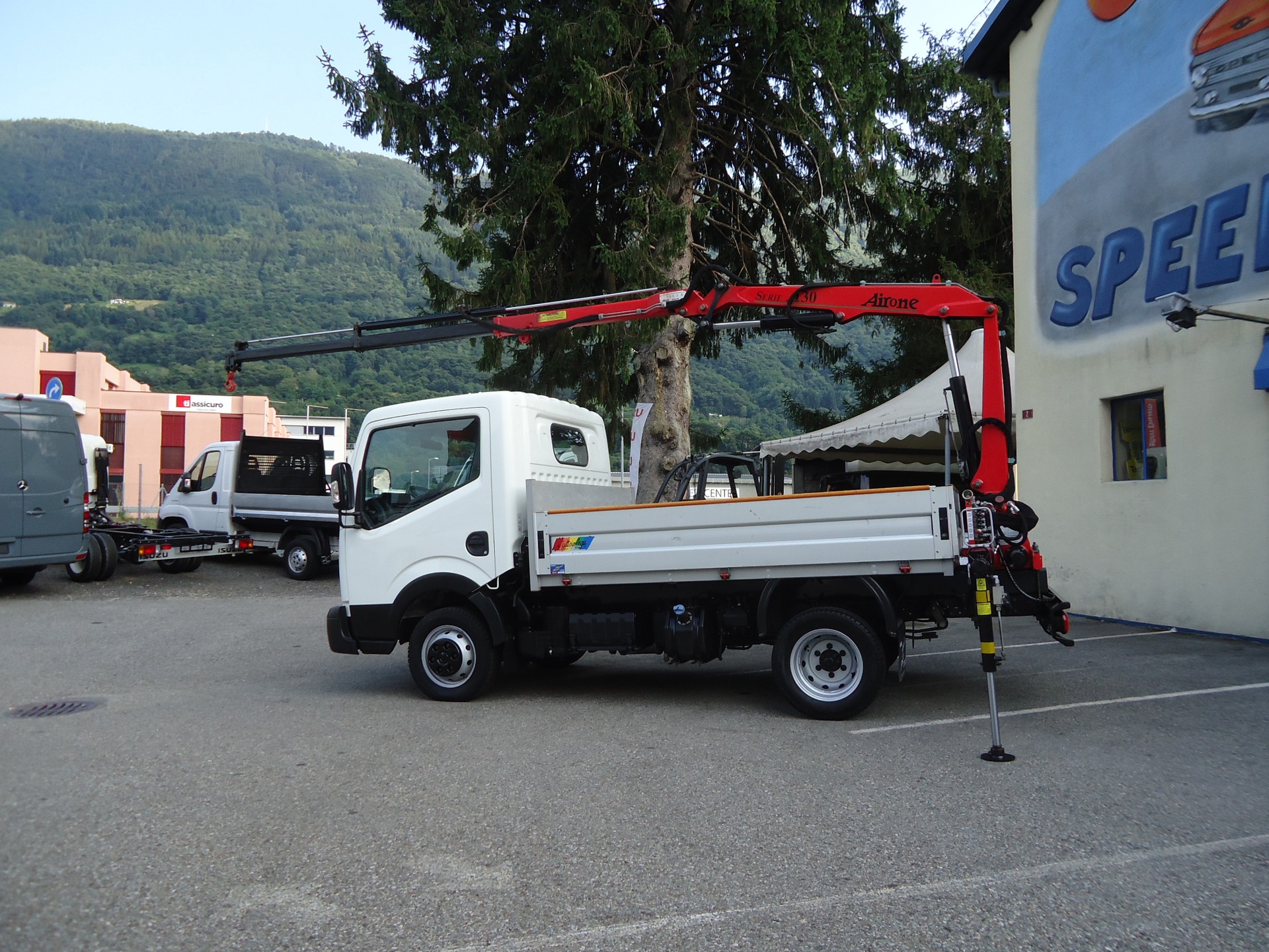 NISSAN NT400 35.13 L2 PRO - Ponte Fisso con Gru "AIRONE A30 S2 "