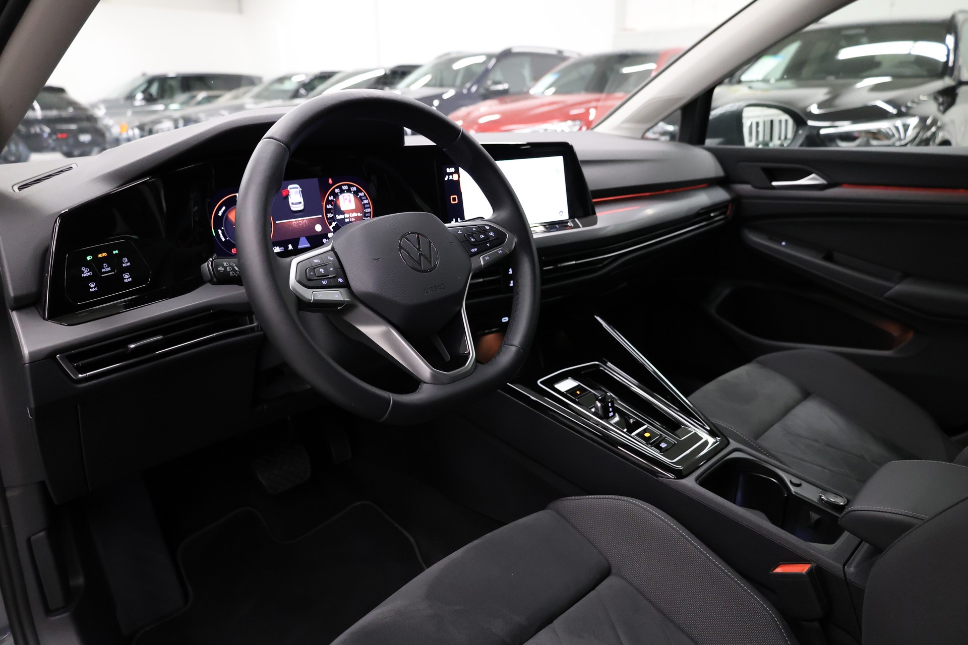 VW Golf VIII 1.4 TSI PHEV Style DSG-image-15