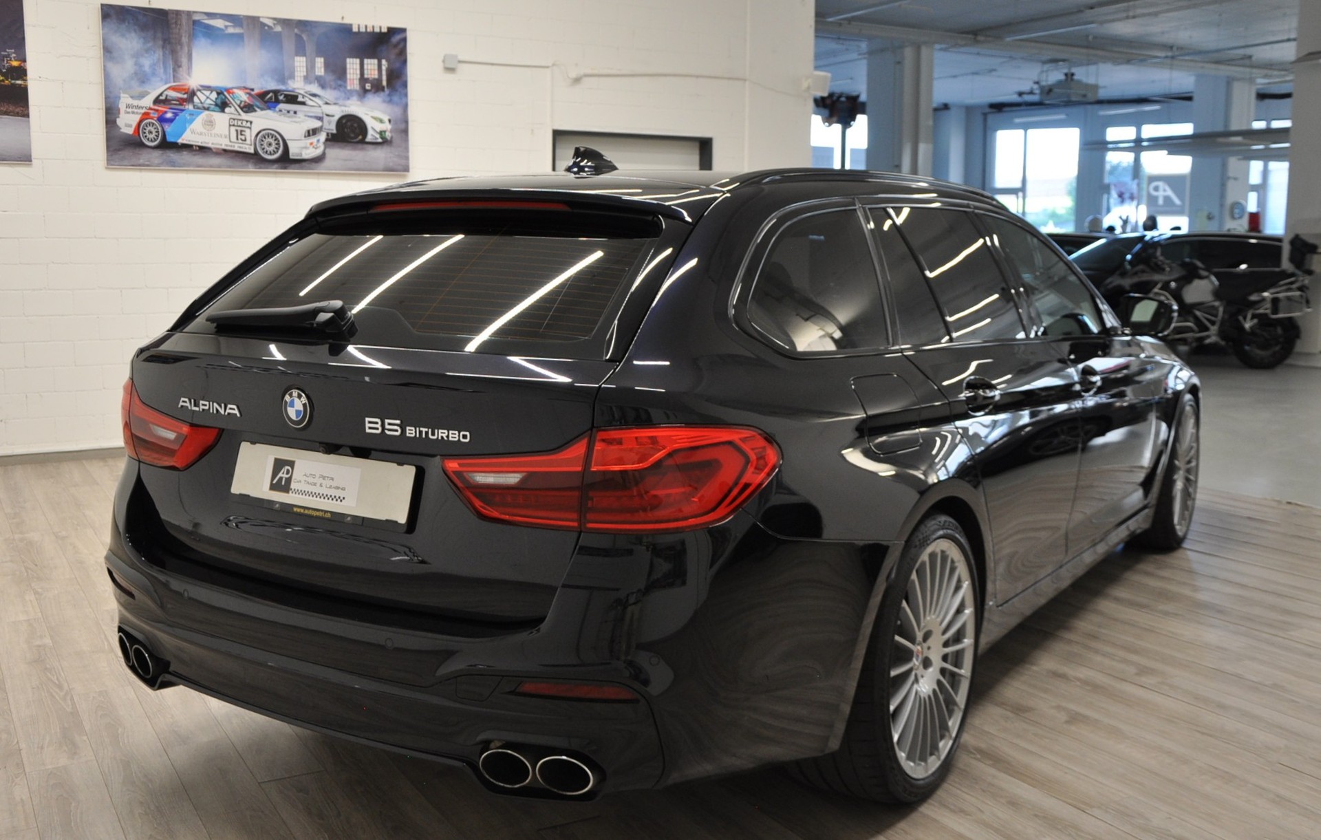 BMW-ALPINA B5 BiTurbo Touring 4.4 V8 xDrive Switch-Tronic-showroom-element-3
