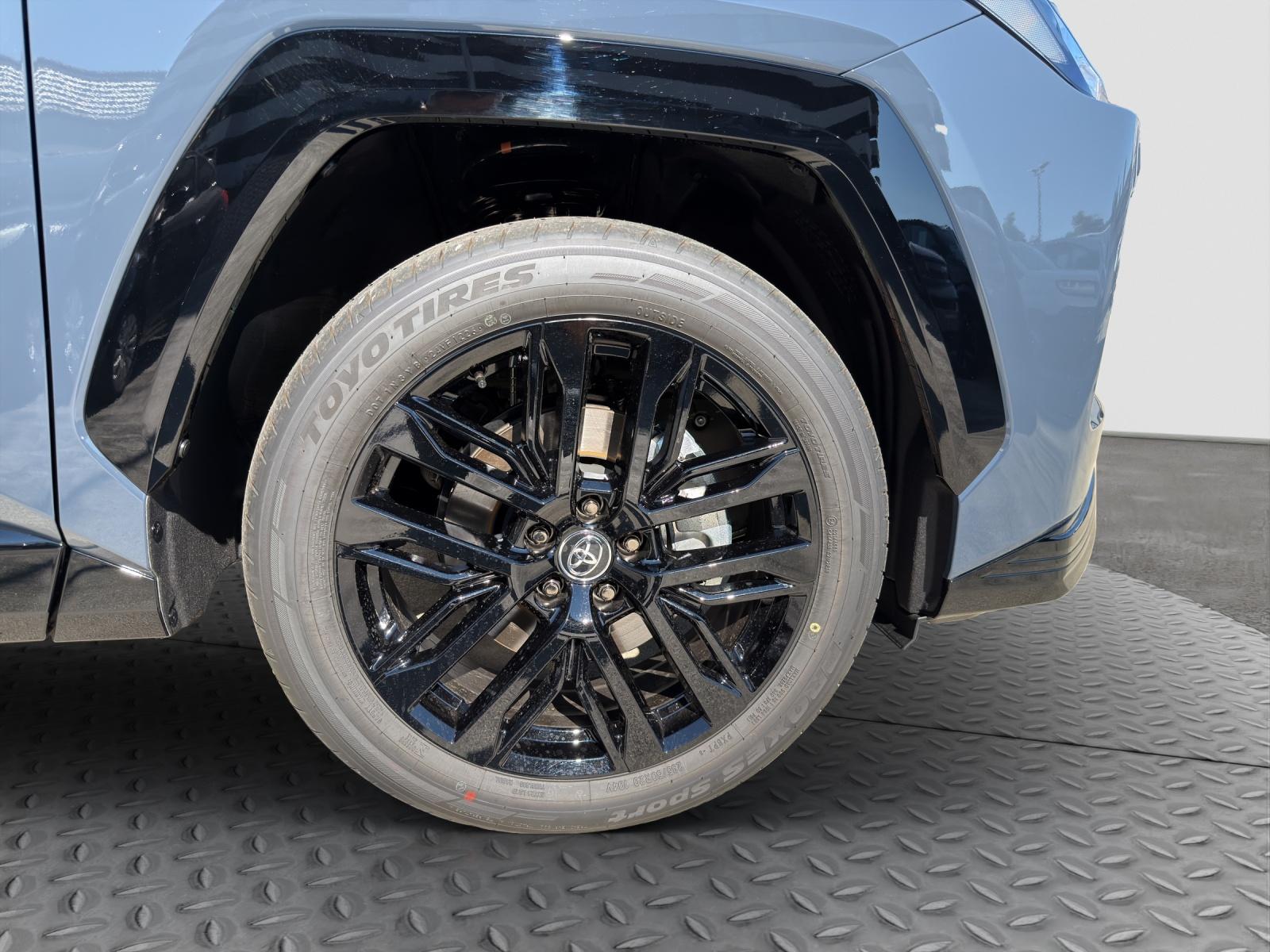 TOYOTA RAV4 2.5 Plug-In-Hybrid Style-image-8