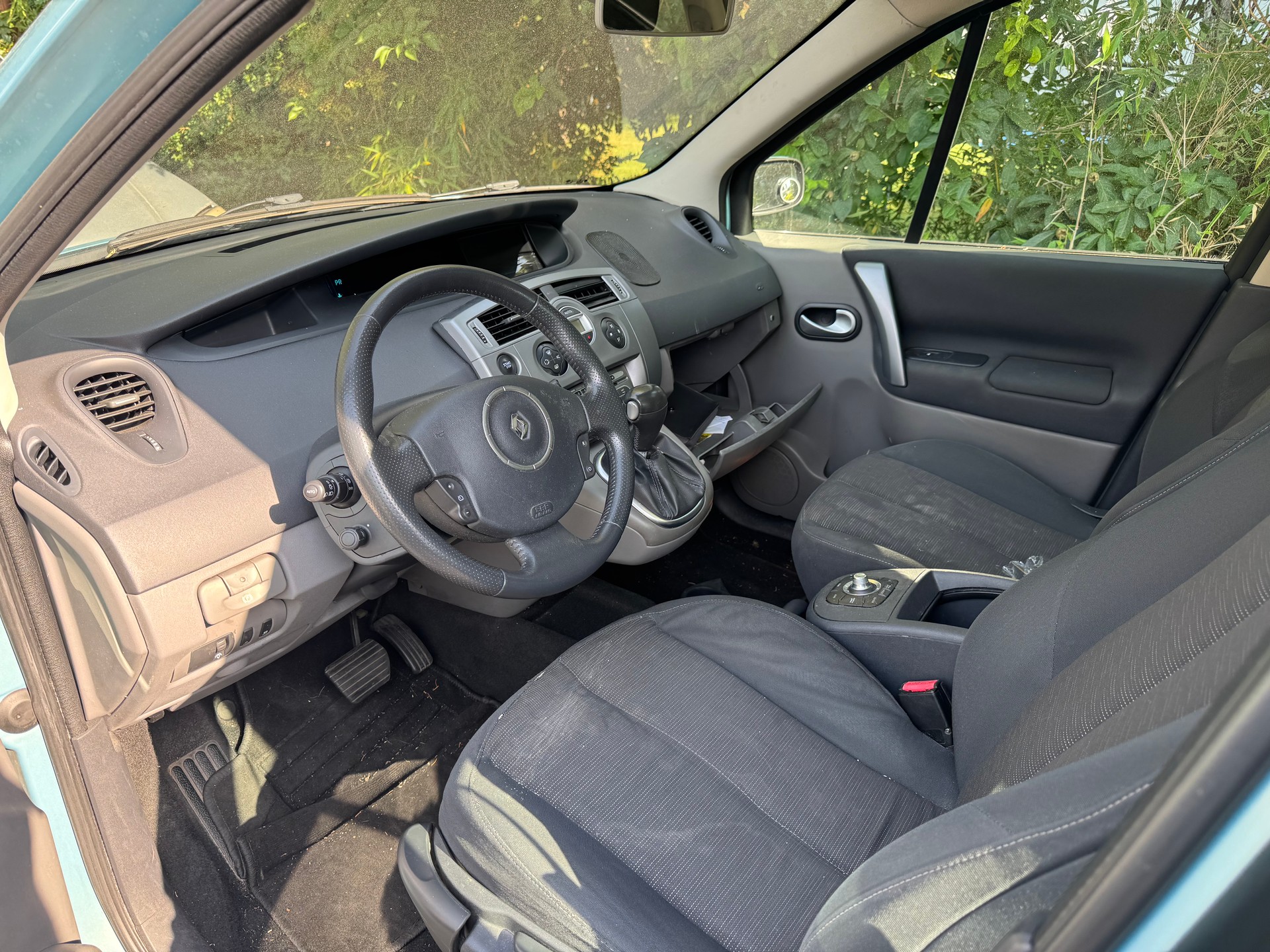 RENAULT Grand Scénic 2.0 dCi Dynamique Automatic-showroom-element-3