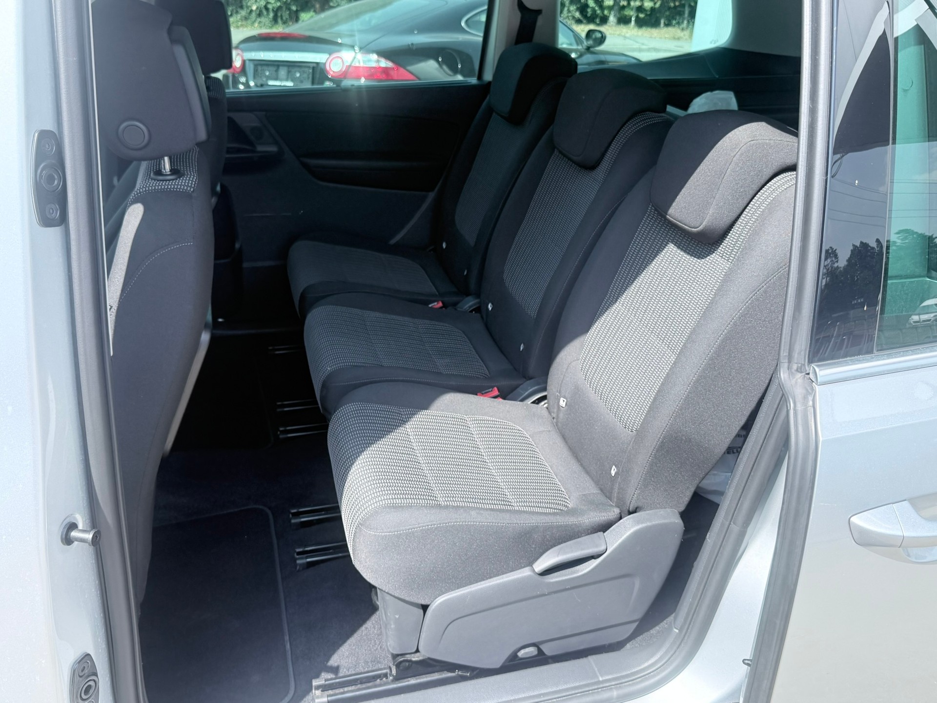 SEAT Alhambra 1.4 TSI DSG Style-image-14