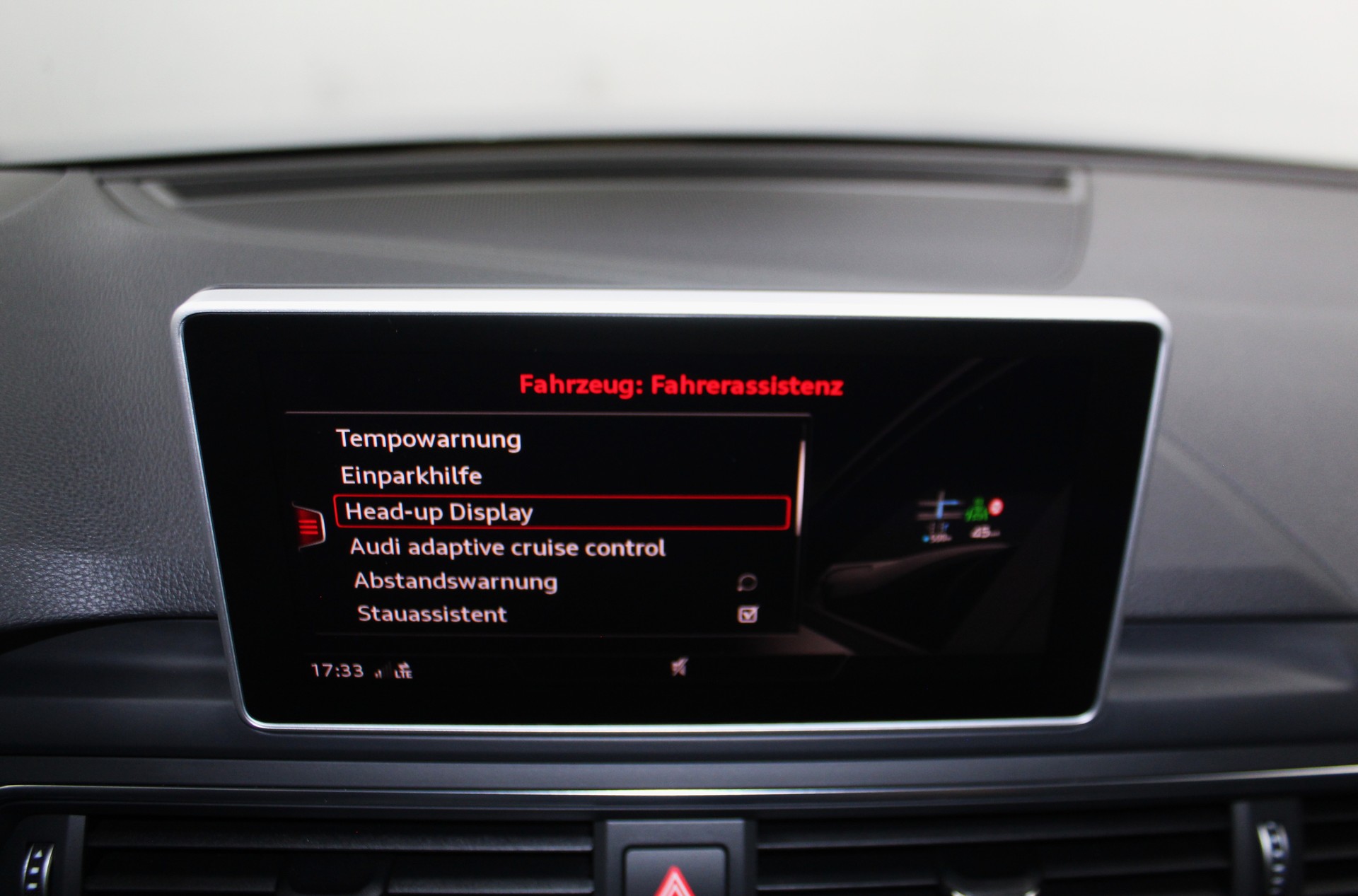 AUDI RS4 Avant 2.9 TFSI quattro tiptronic ABT Edition 510 / Sonderlackierung San Marino Blau / ohne OPF / CH-Fahrzeug-image-28