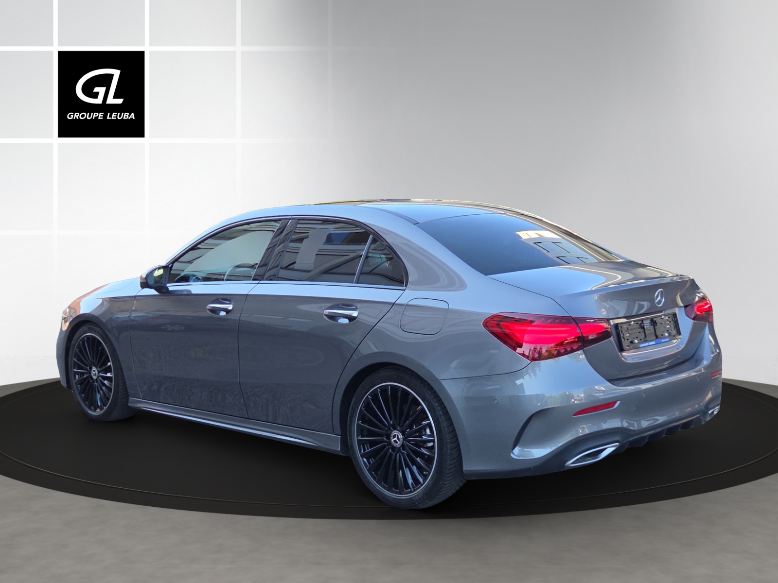 MERCEDES-BENZ A 220 Berline 4Matic 8G-DCT-image-4