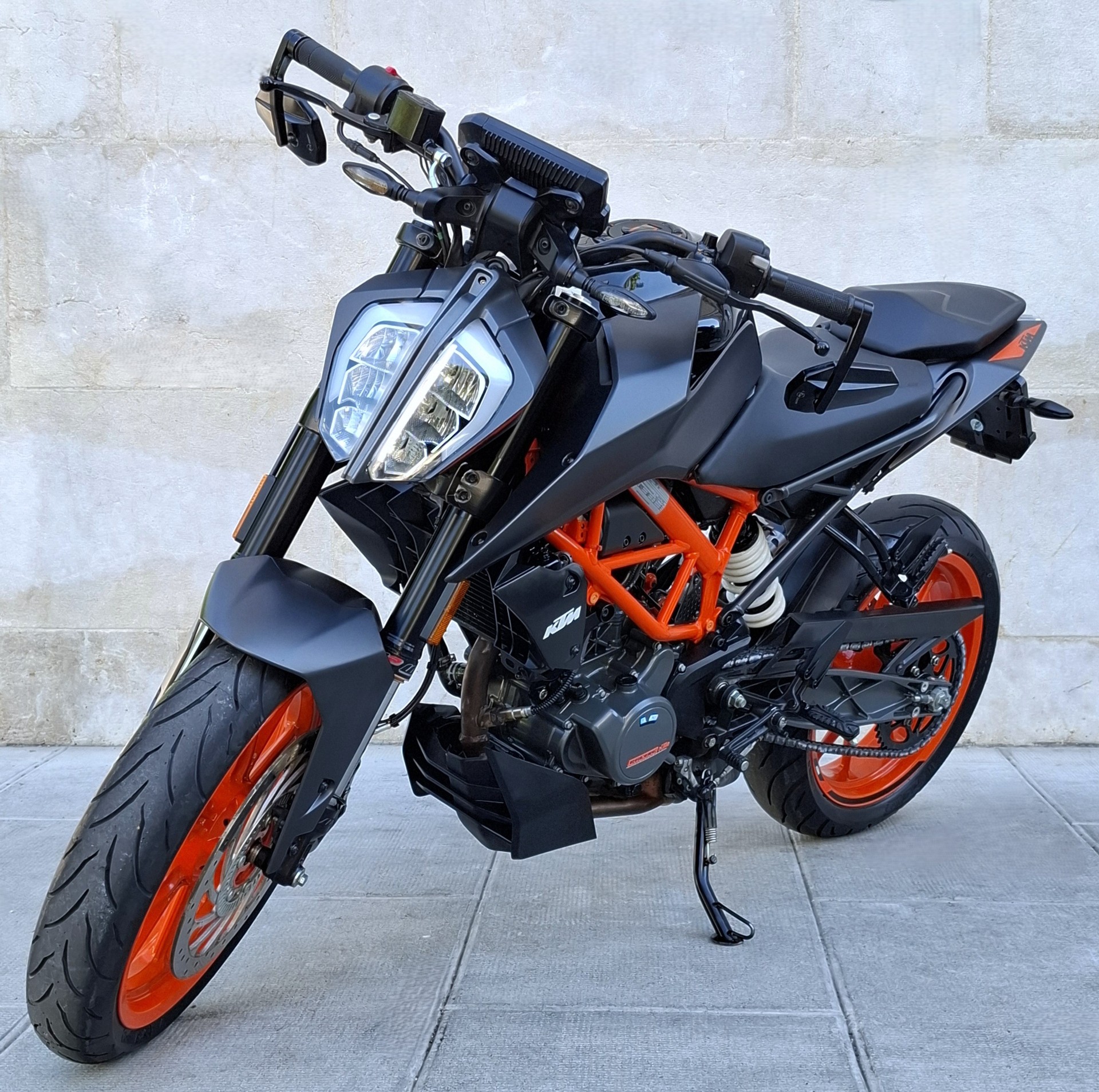 KTM 125 Duke-image-3