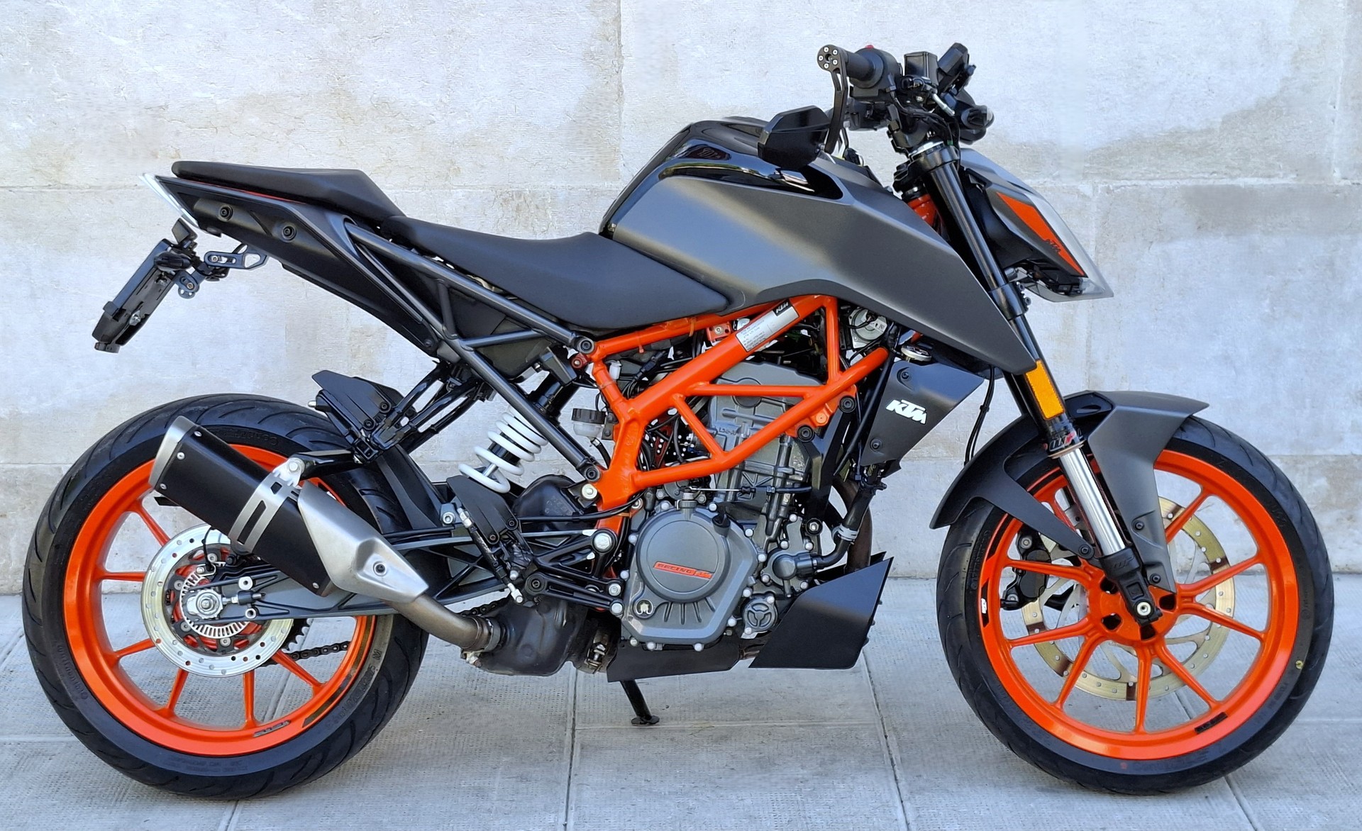 KTM 125 Duke-image-0