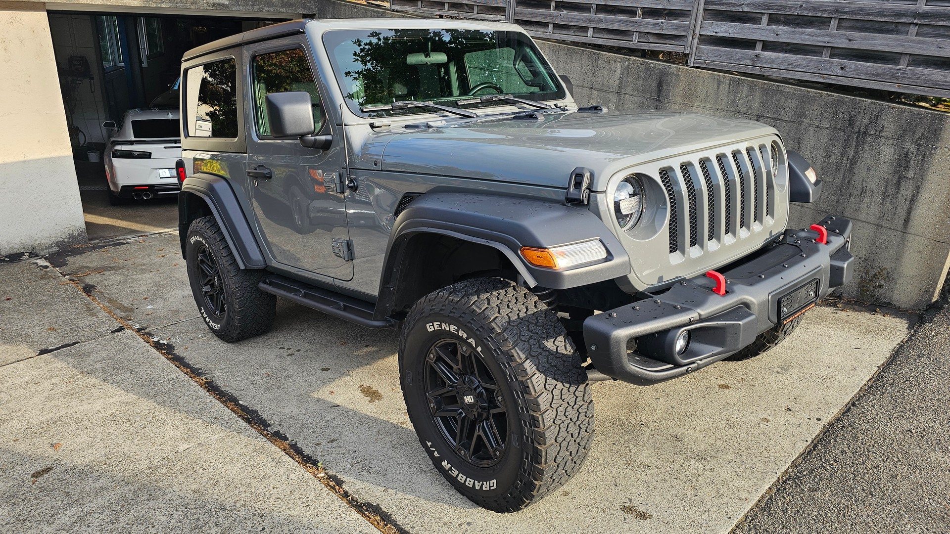JEEP Wrangler 2.0 Unlimited Sport Automatic-image-1
