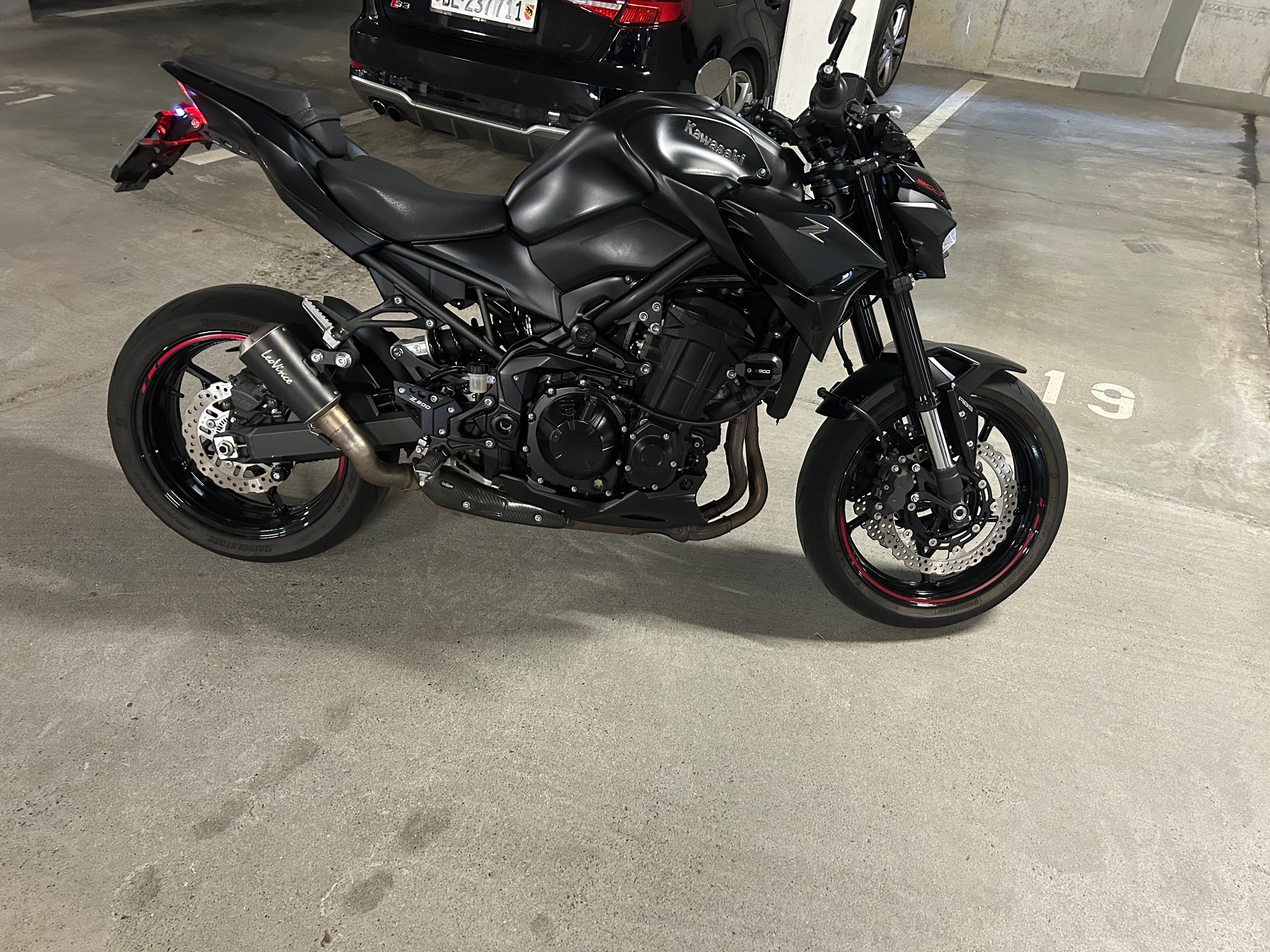 KAWASAKI Z900-image-3