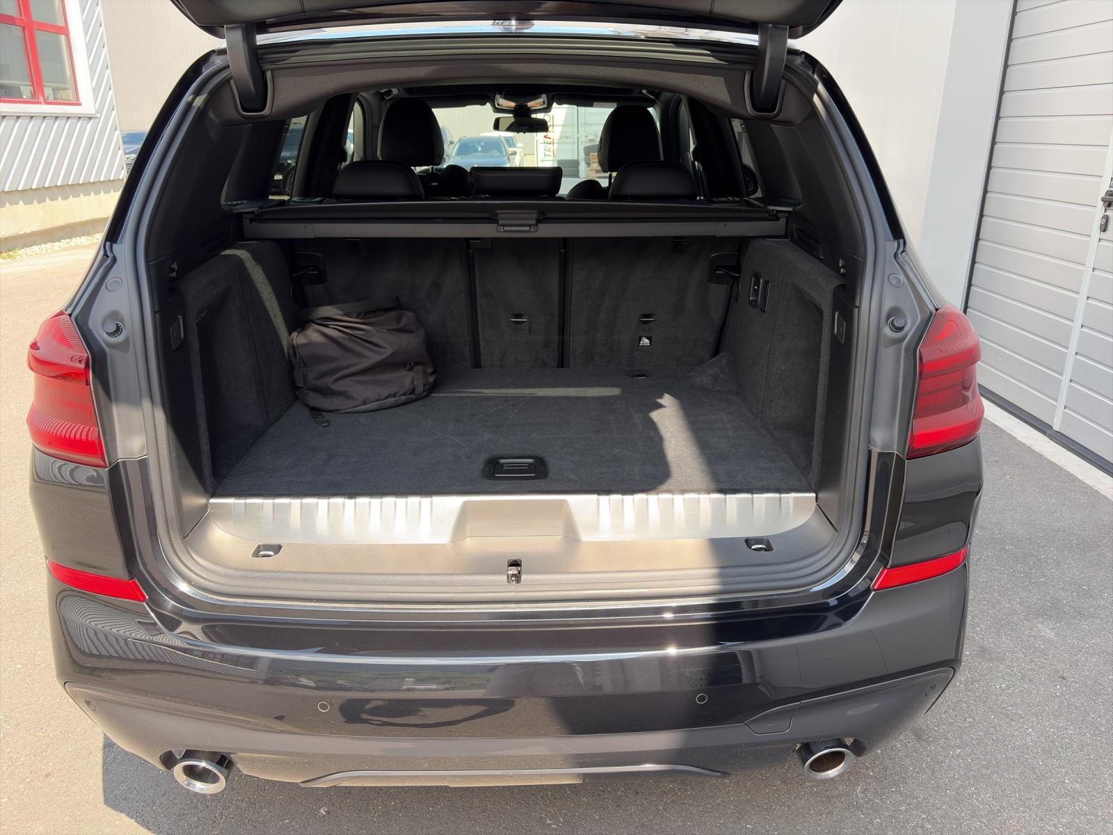 BMW X3 30e xDrive-image-18